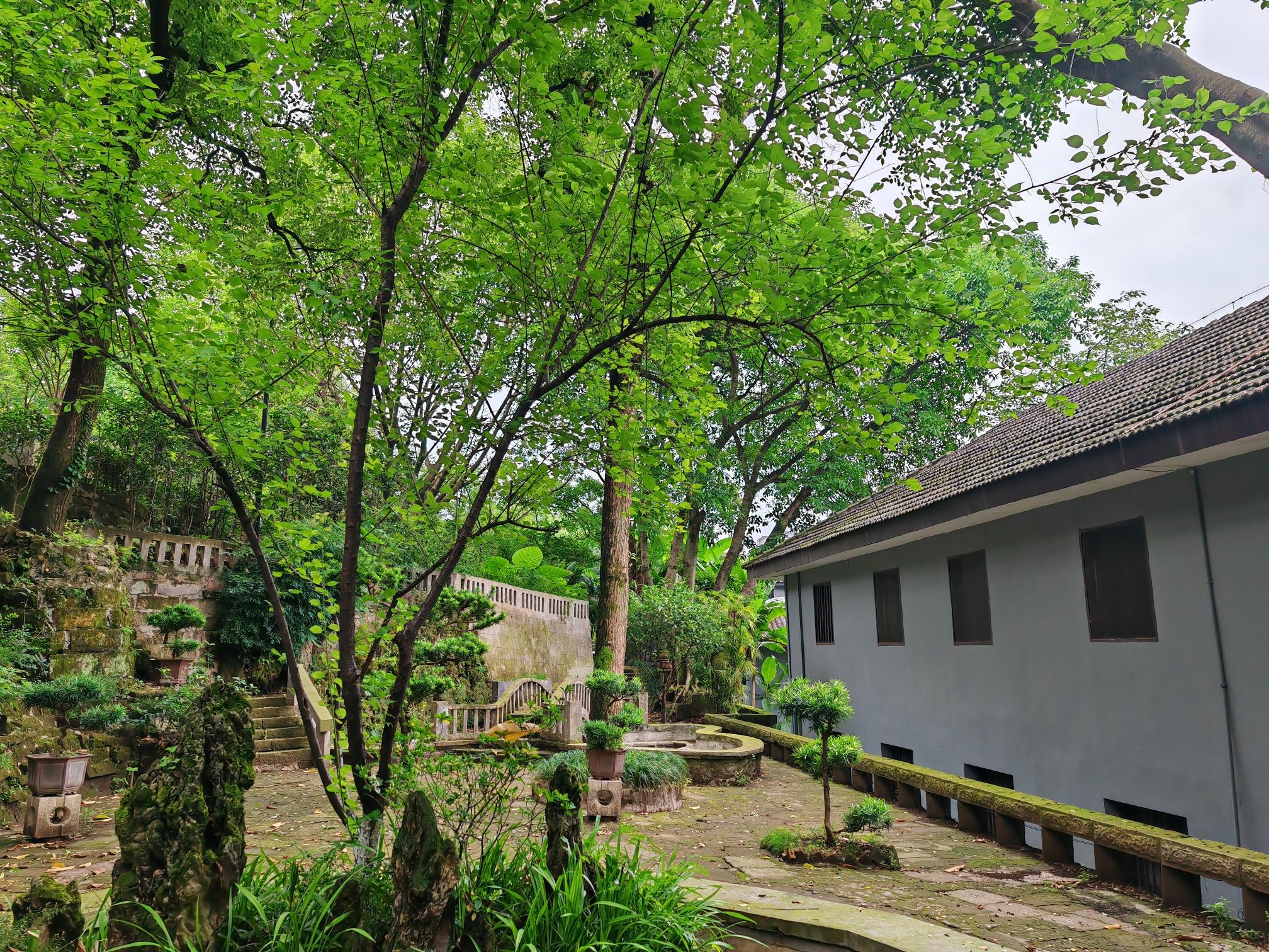 红岩村-礼堂