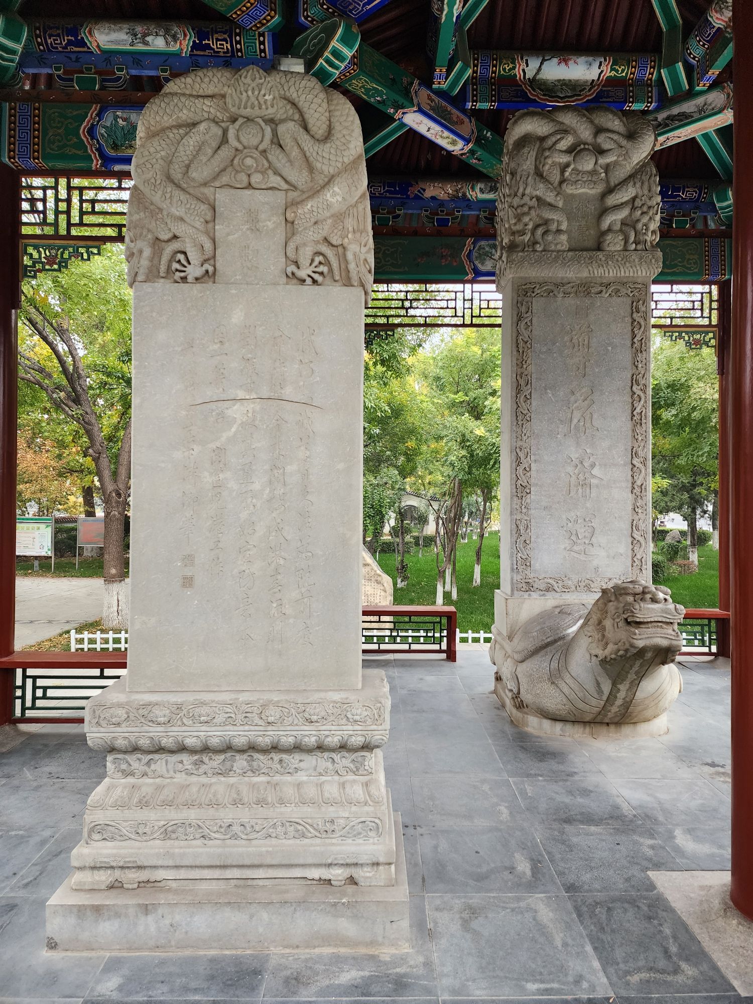 御碑亭旅行图片 3