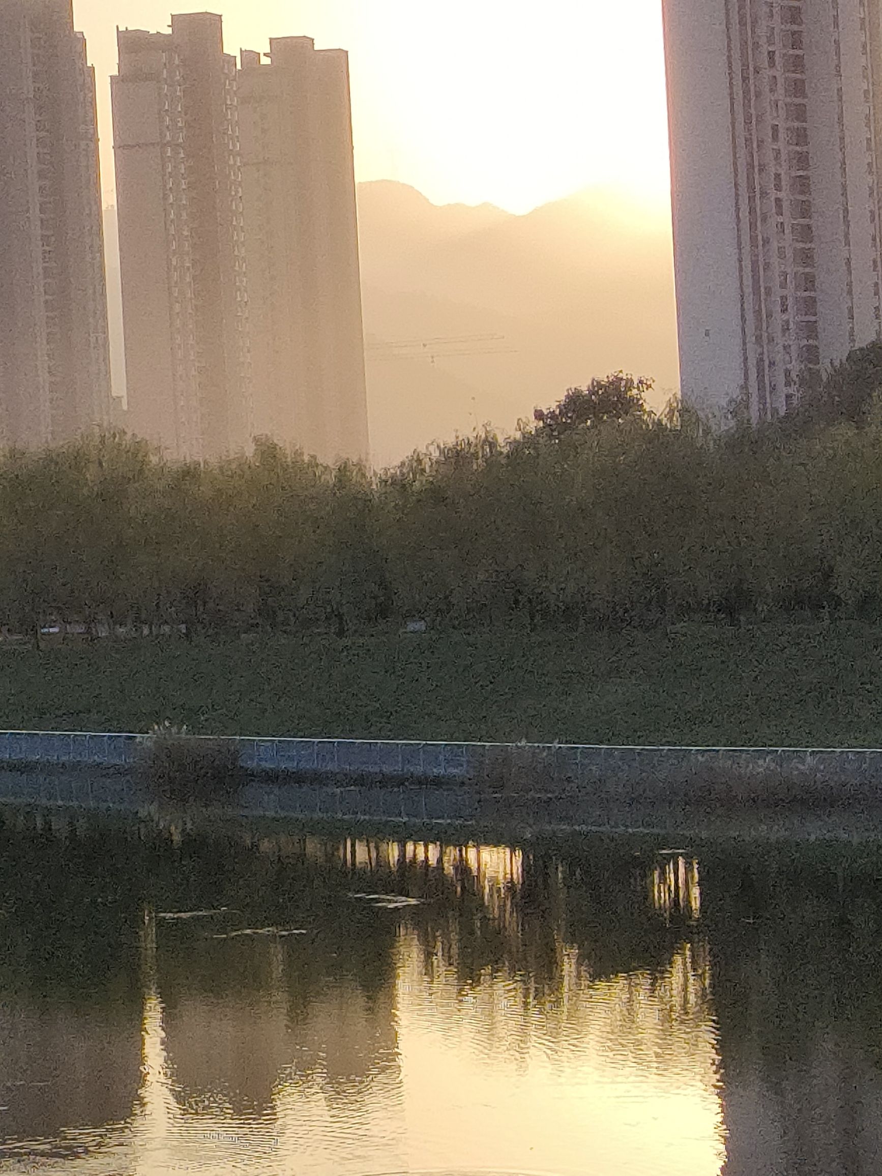 虫牙村瀑布旅行图片 2