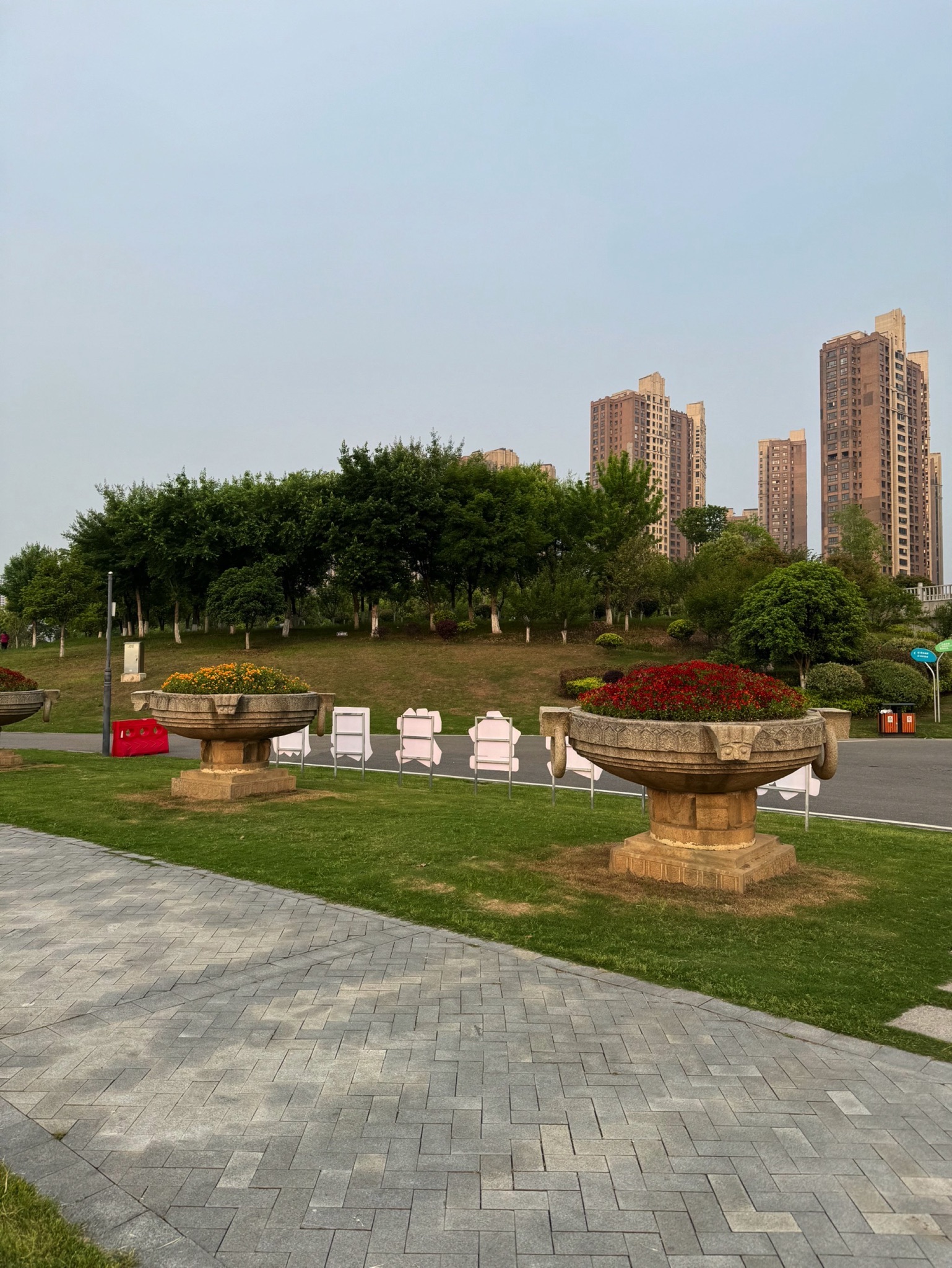 铁机江滩天使广场旅行图片 3