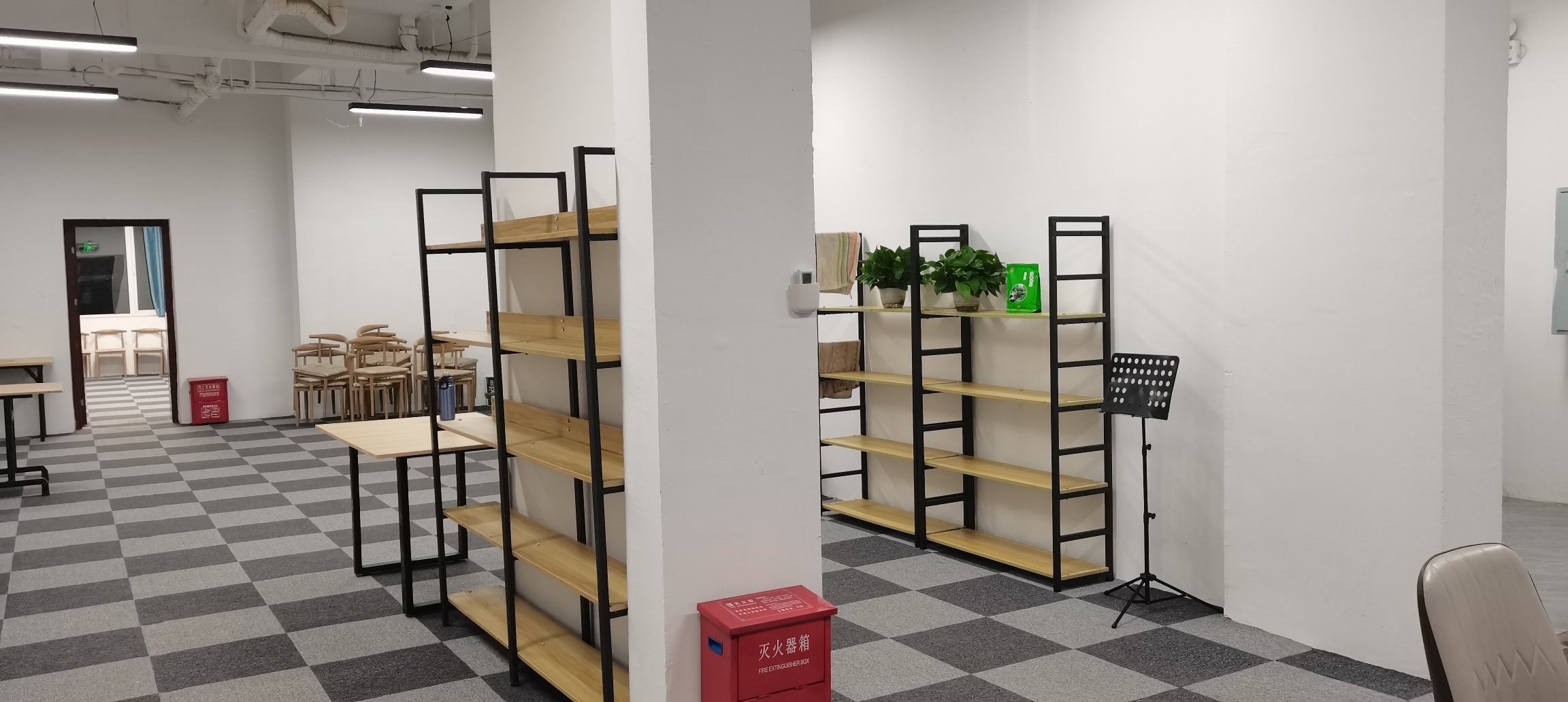 新学考研寄宿自习室(成都西河校区)