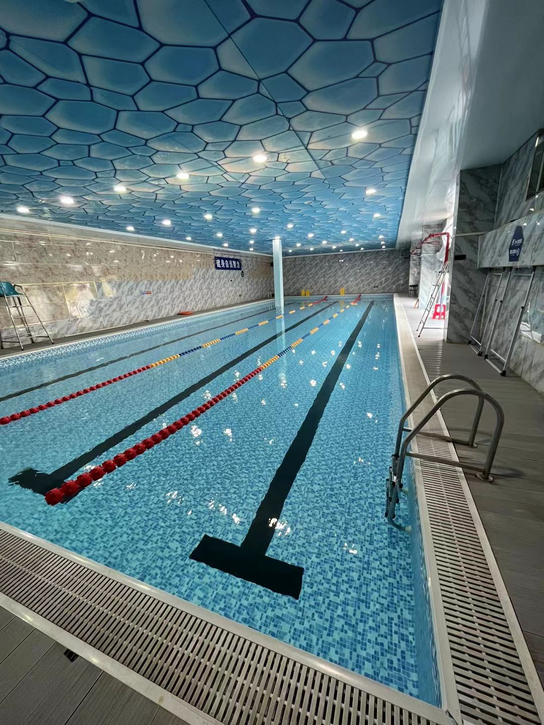 场地封面-壹蓝游泳健身