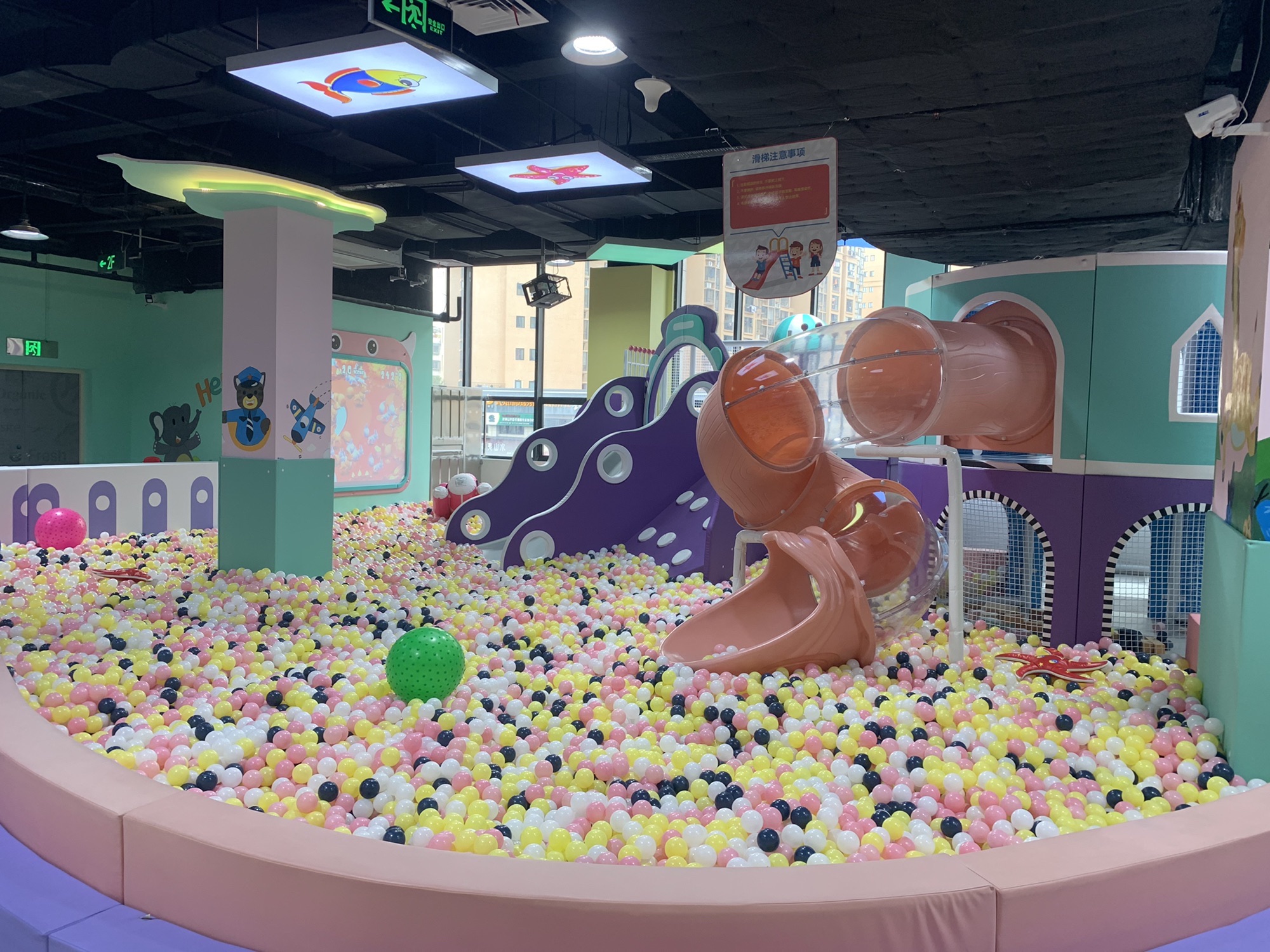 大脸猫儿童乐园