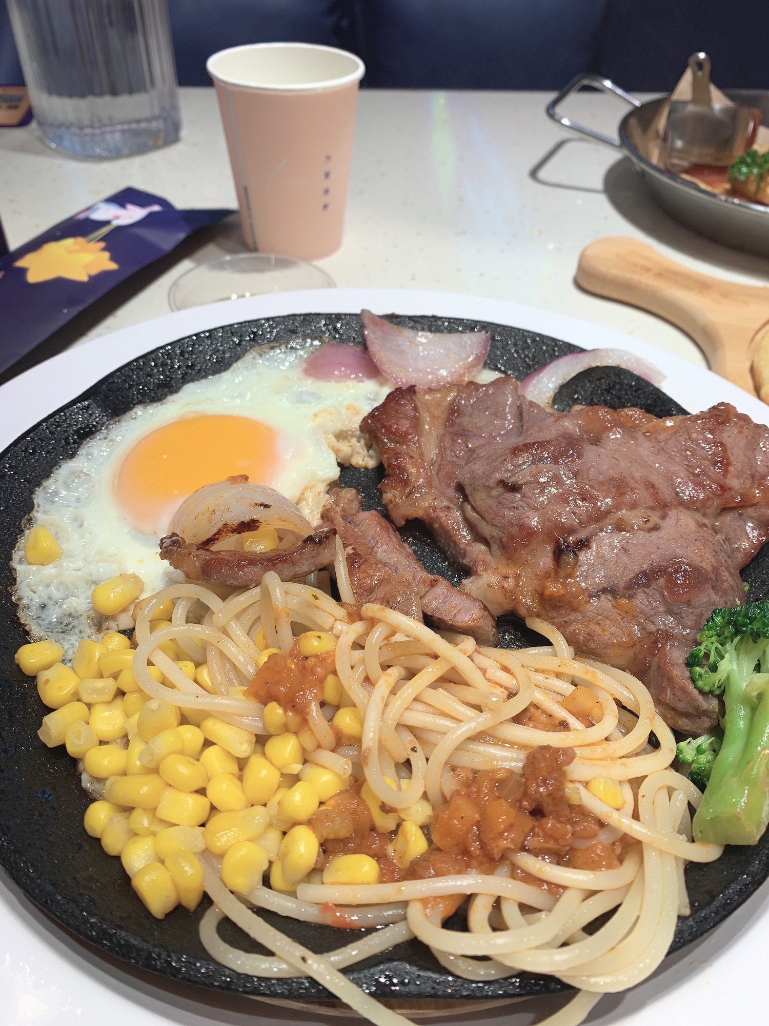 夏日玛莉西餐厅(宜昌大洋百货店)