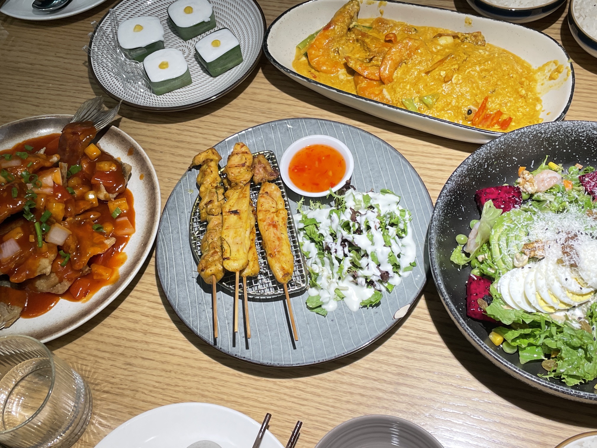 仙罗泰·泰国餐厅(世纪泰华广场店)
