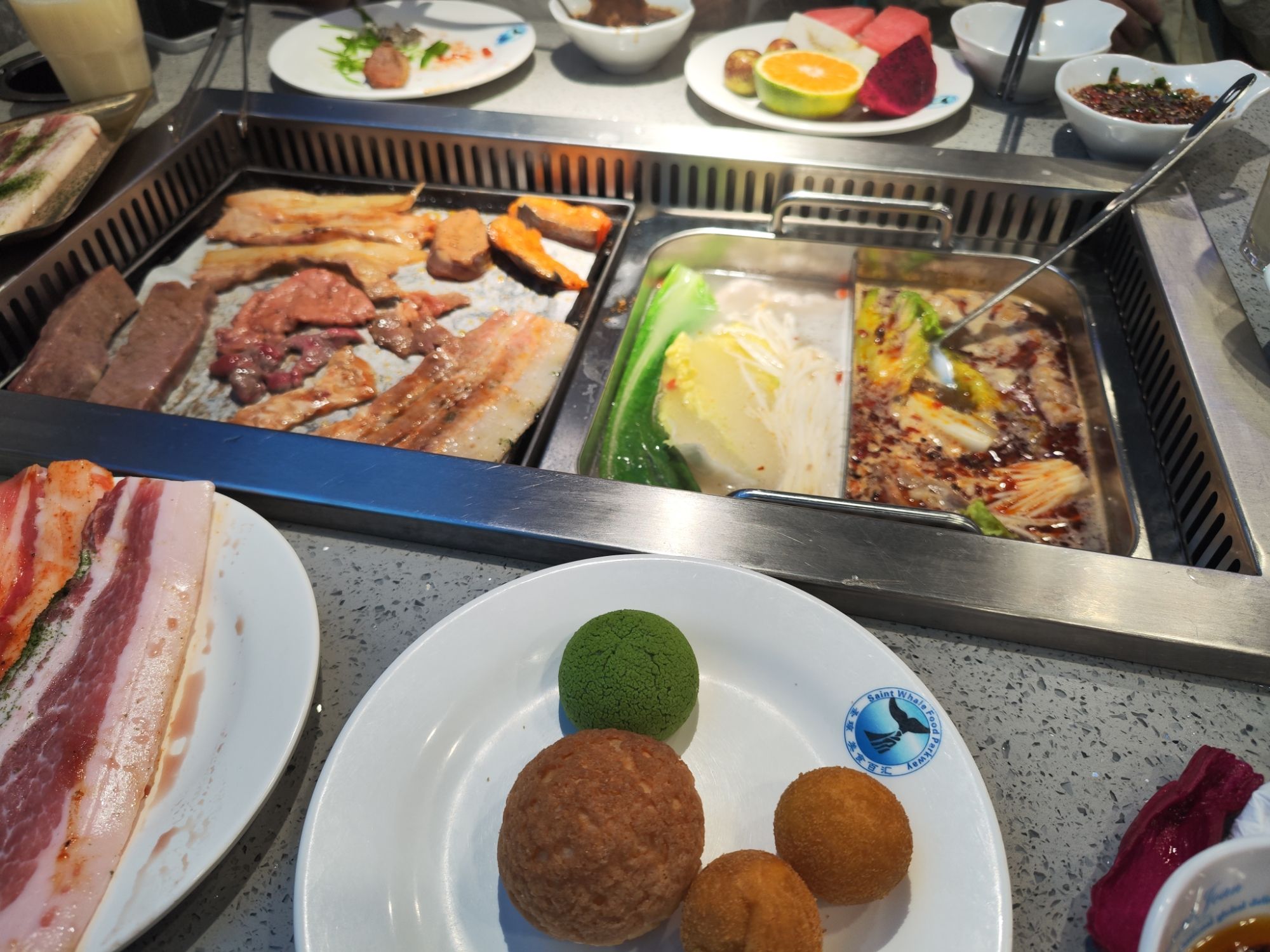 圣琼美食百汇自助餐厅(天奕星河COCO City店)