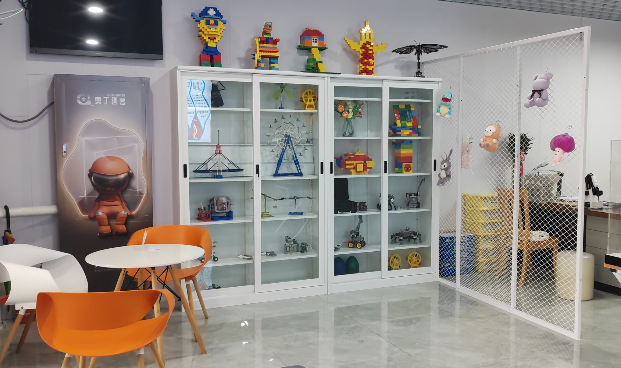 奥丁创客机器人空间