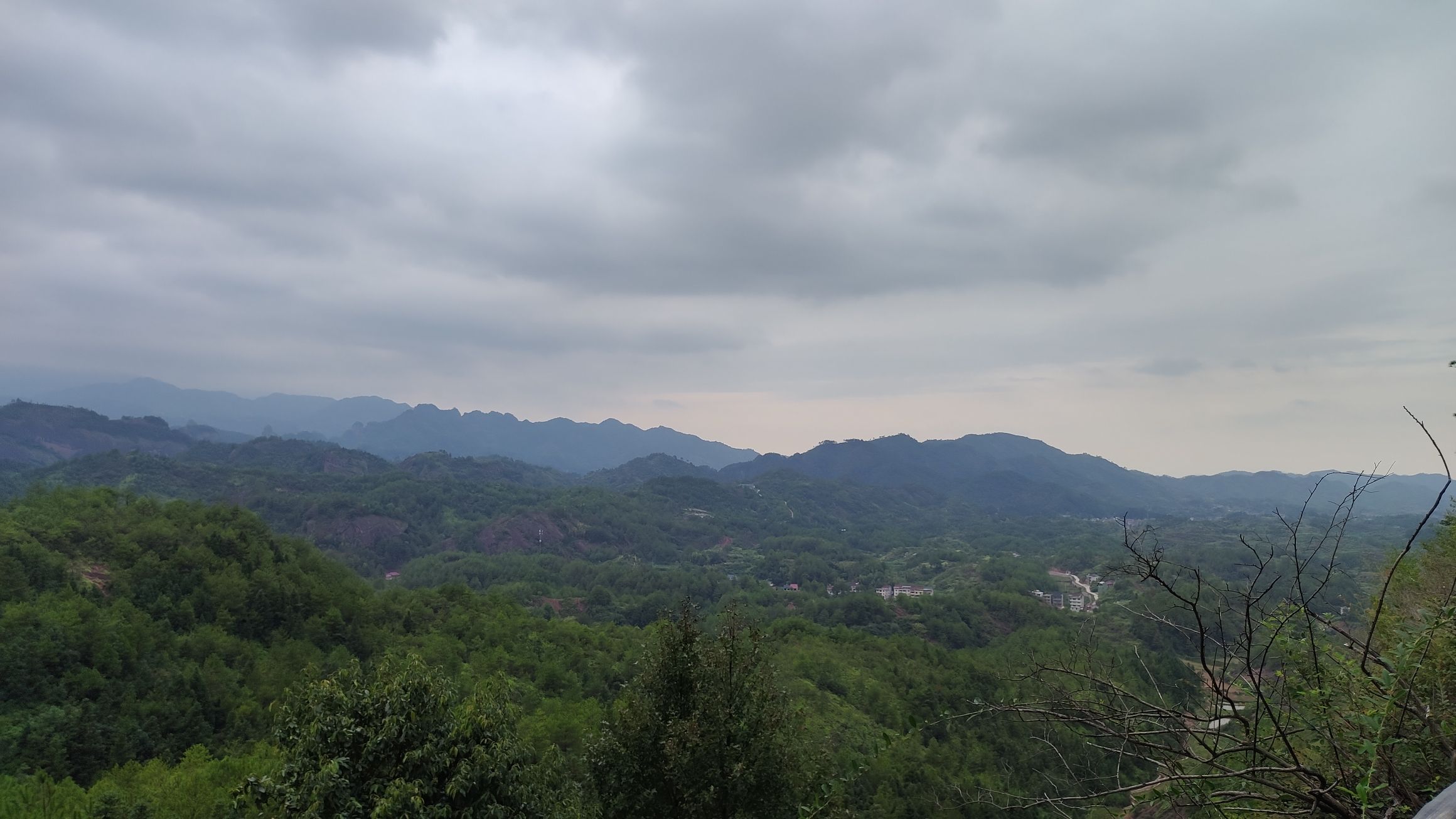 江西省上饶市广丰区铜钹山镇石溪村红花岩旅行图片 2
