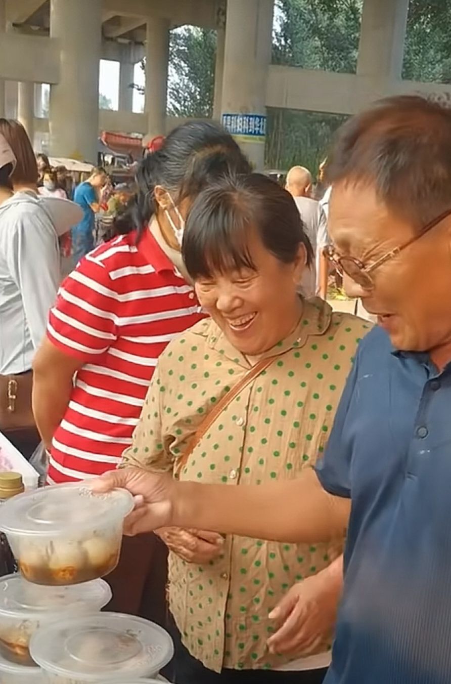 错桥钻石广场旅行图片 3