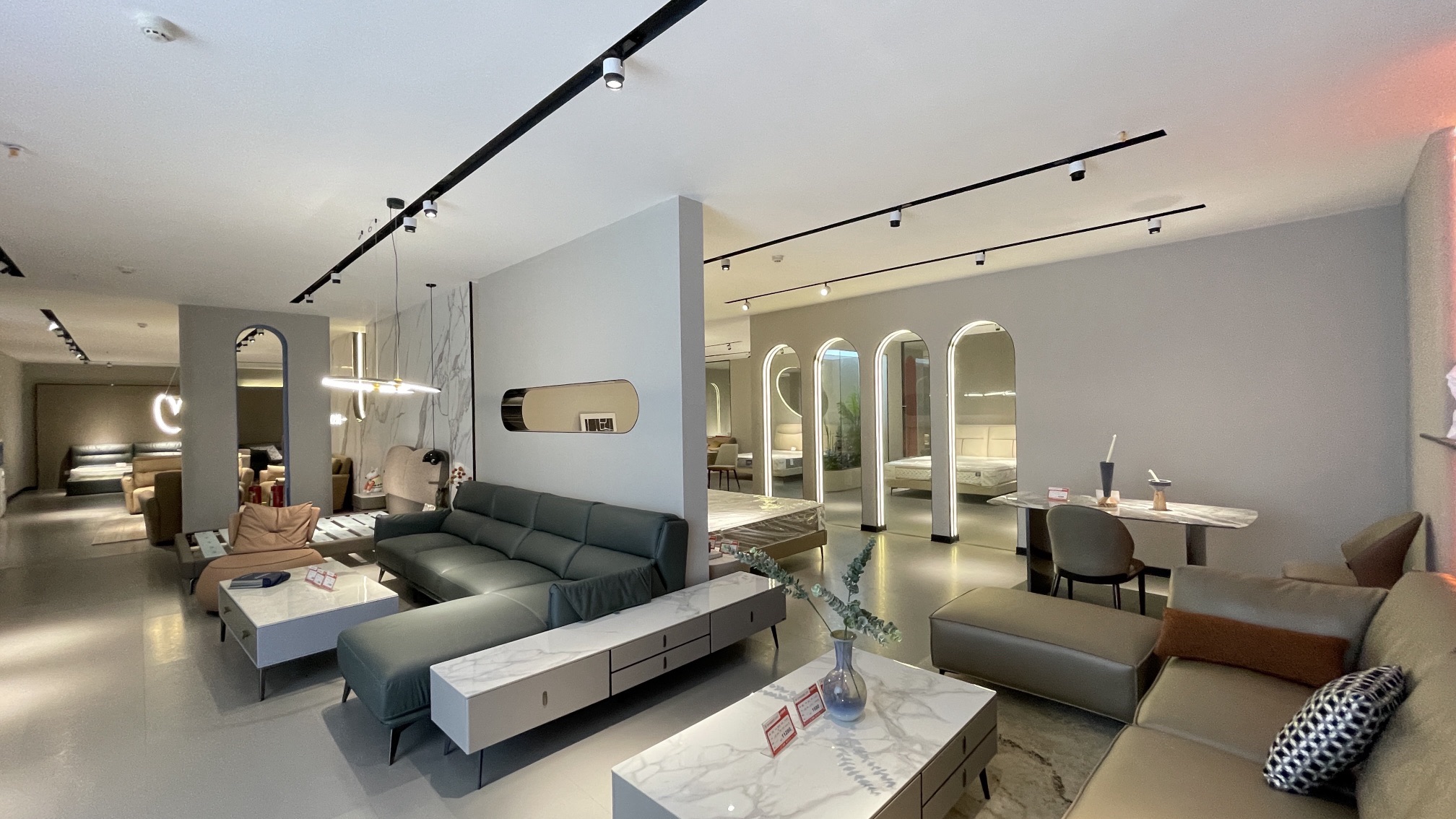 志中尚品家居工厂直销基地