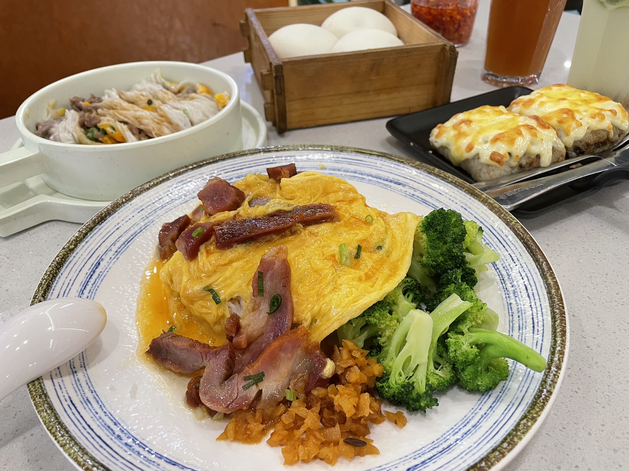 正记四友餐厅·老爸茶(群上路店)