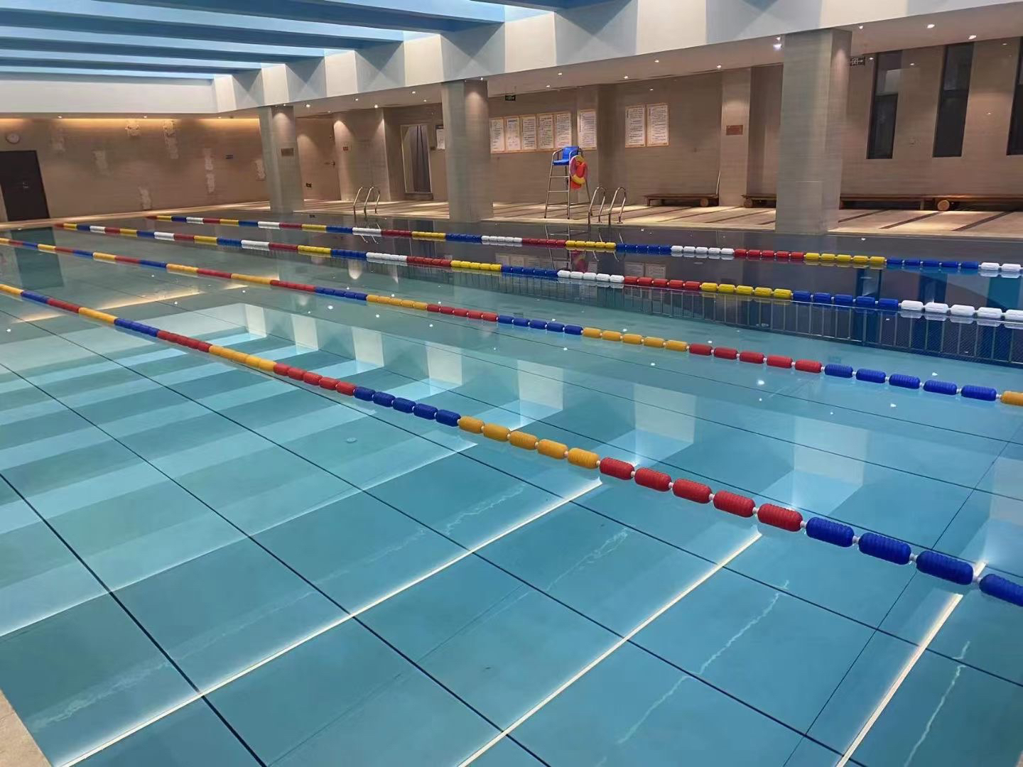 场地封面-润麟恒温游泳健身俱乐部
