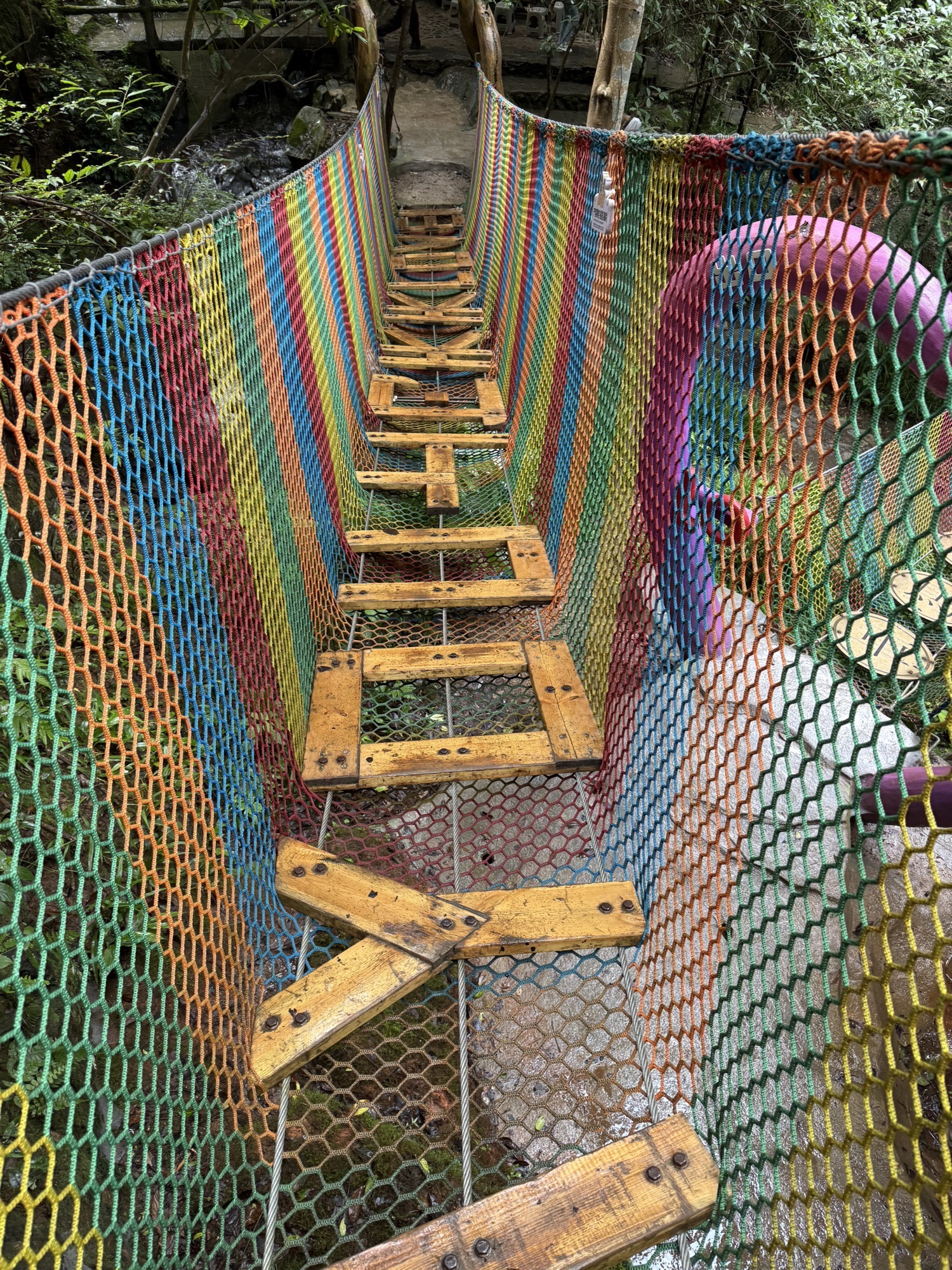皇龙峡生态旅游区(3A)