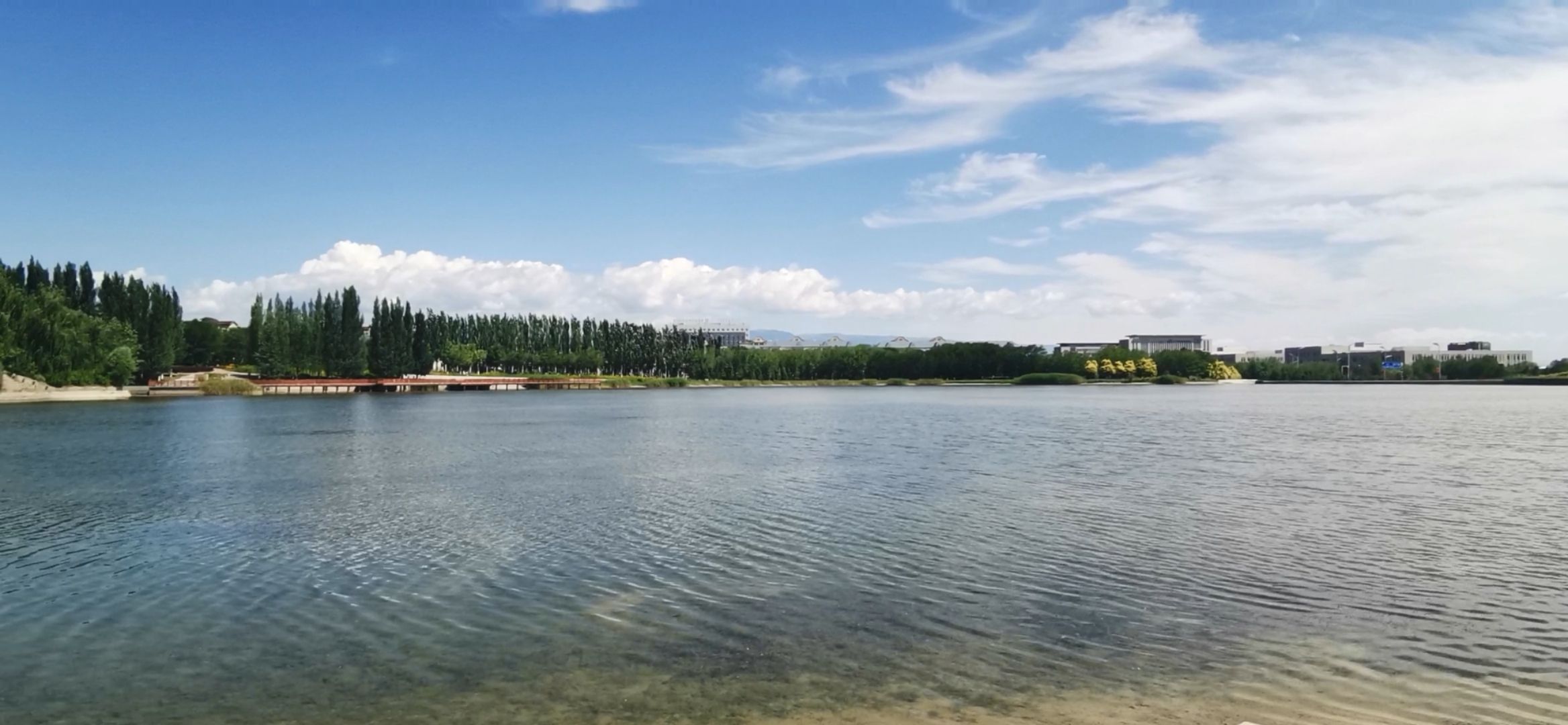 开屏湖公园