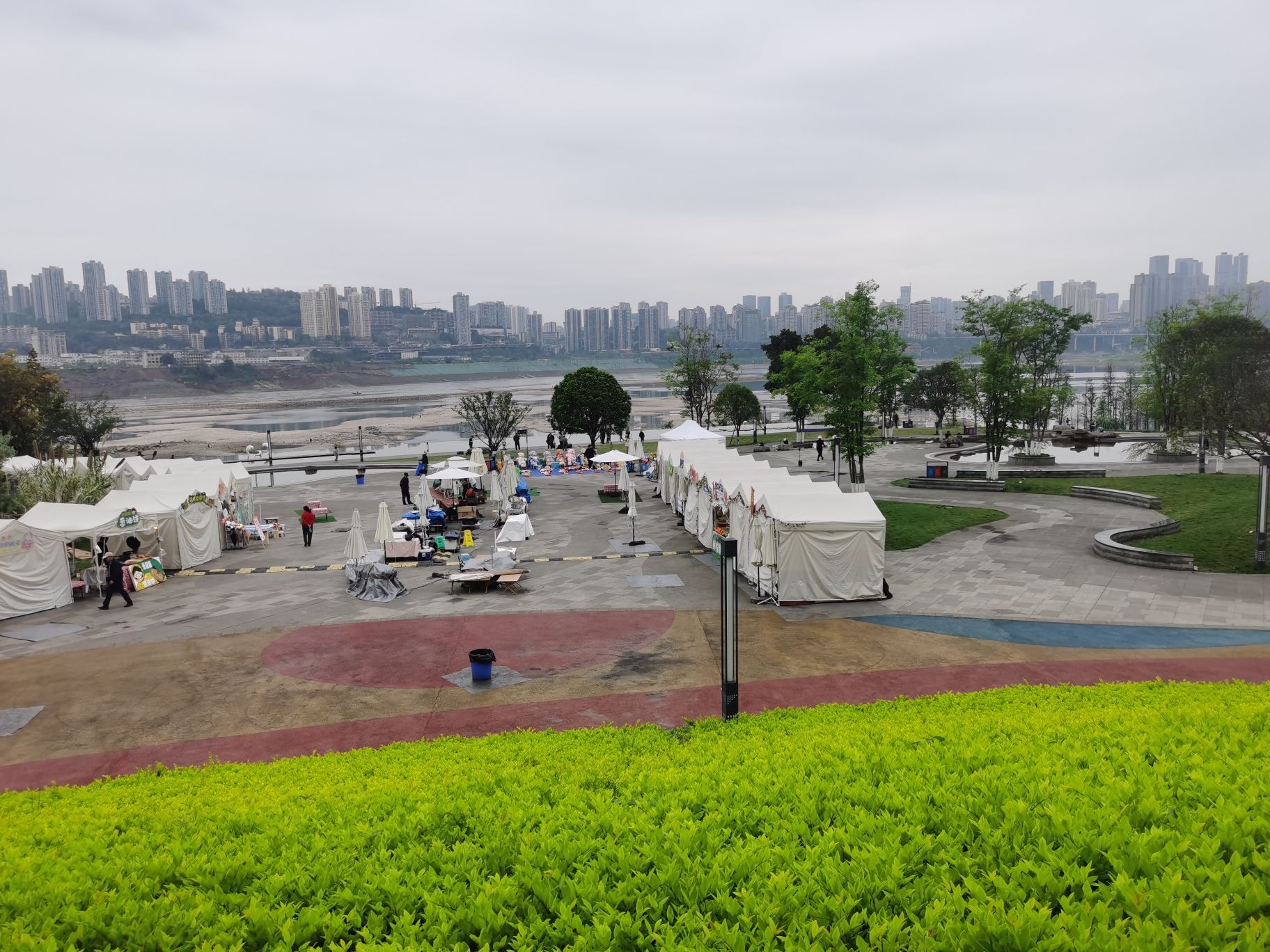 雅巴洞江滩公园旅行图片 2