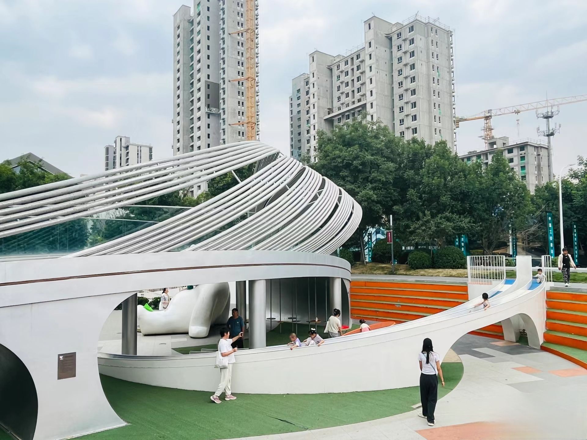 旭辉微笑公园旅行图片 2