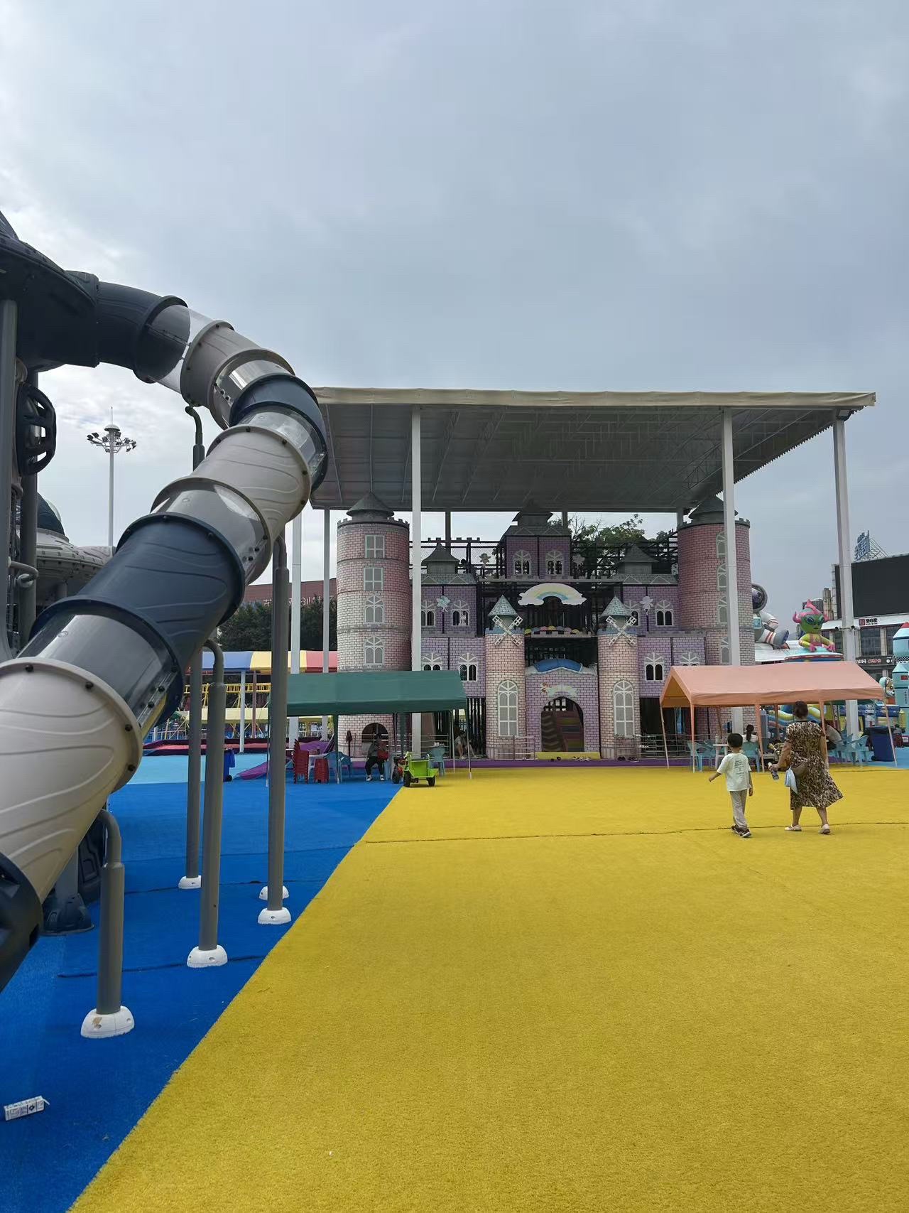 场地封面-梦幻星空主题乐园