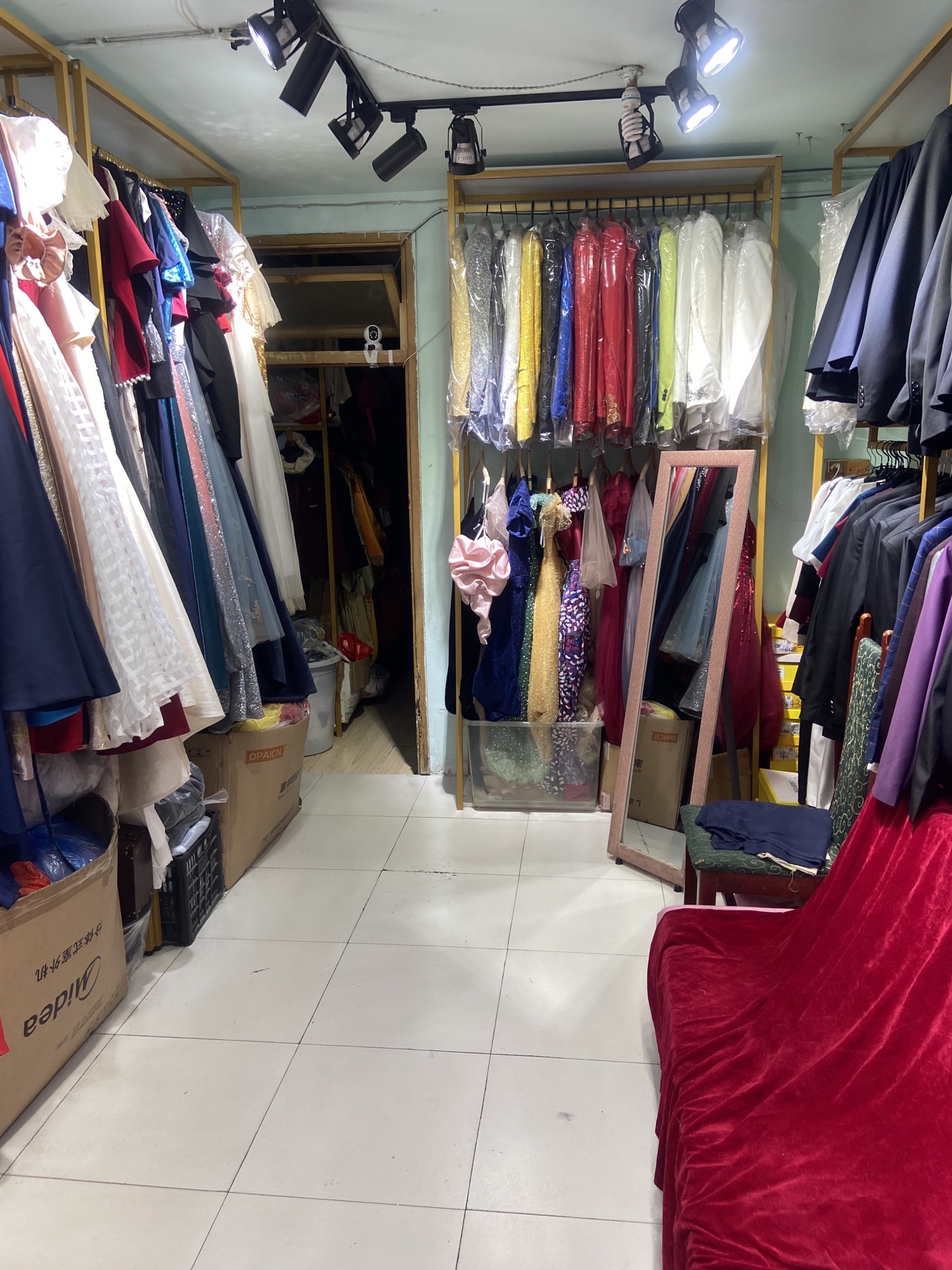 成都宏园服饰租赁