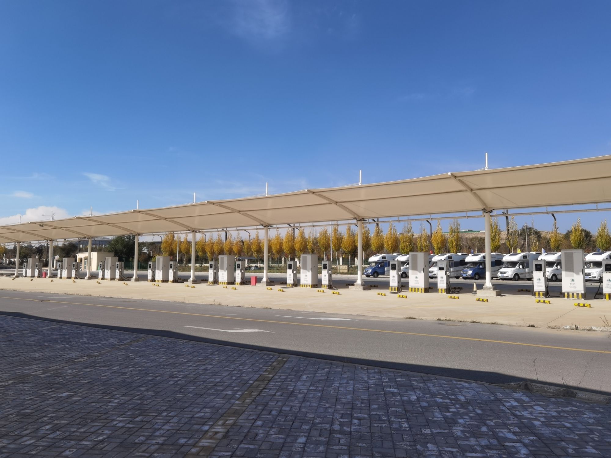 国家电网汽车充电站(国网青海海东河湟新区电动汽车充电站)