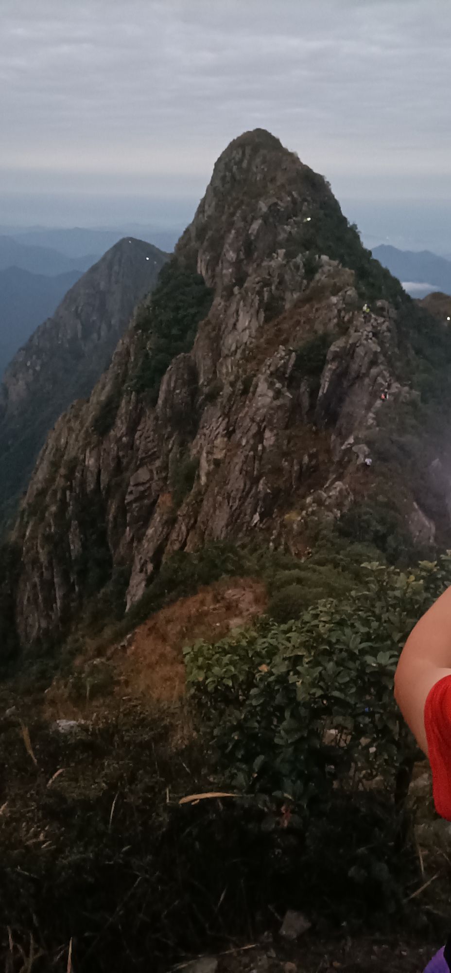 龙斗峰登山口旅行图片 2