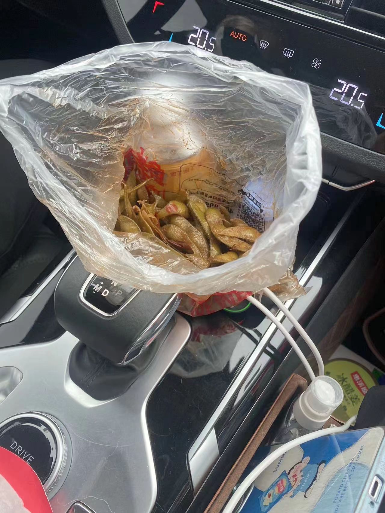绝味鸭脖(耀龄广场店)