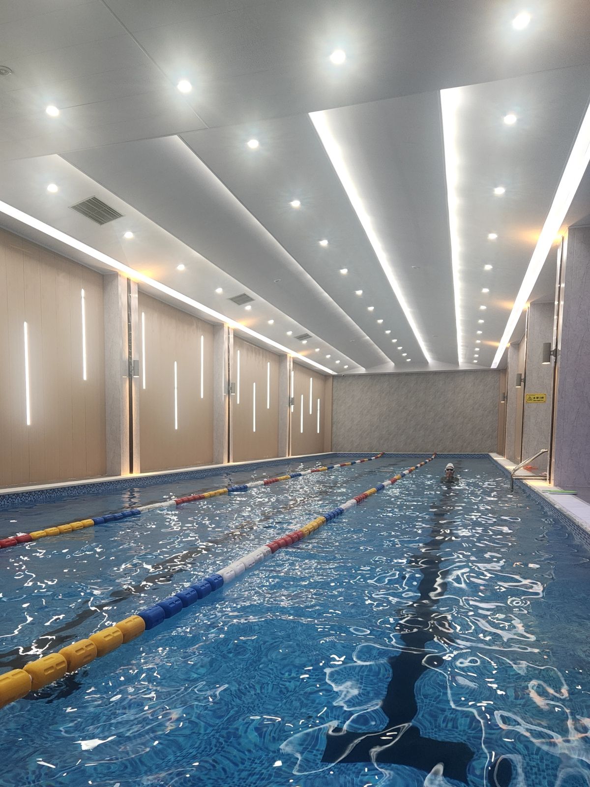 凯博海思游泳健身中心西城阁店
