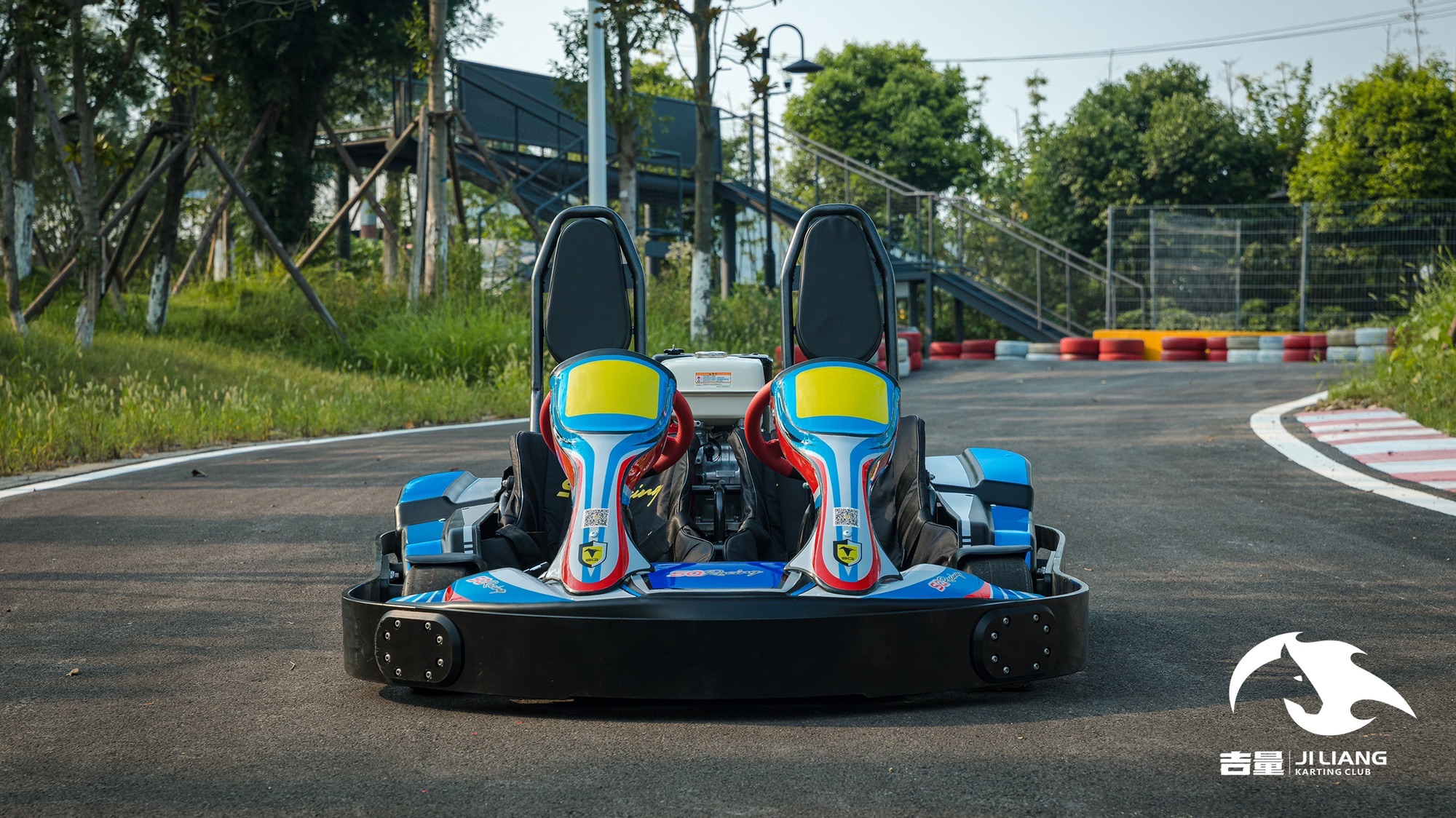 场地封面-成都吉量卡丁车俱乐部