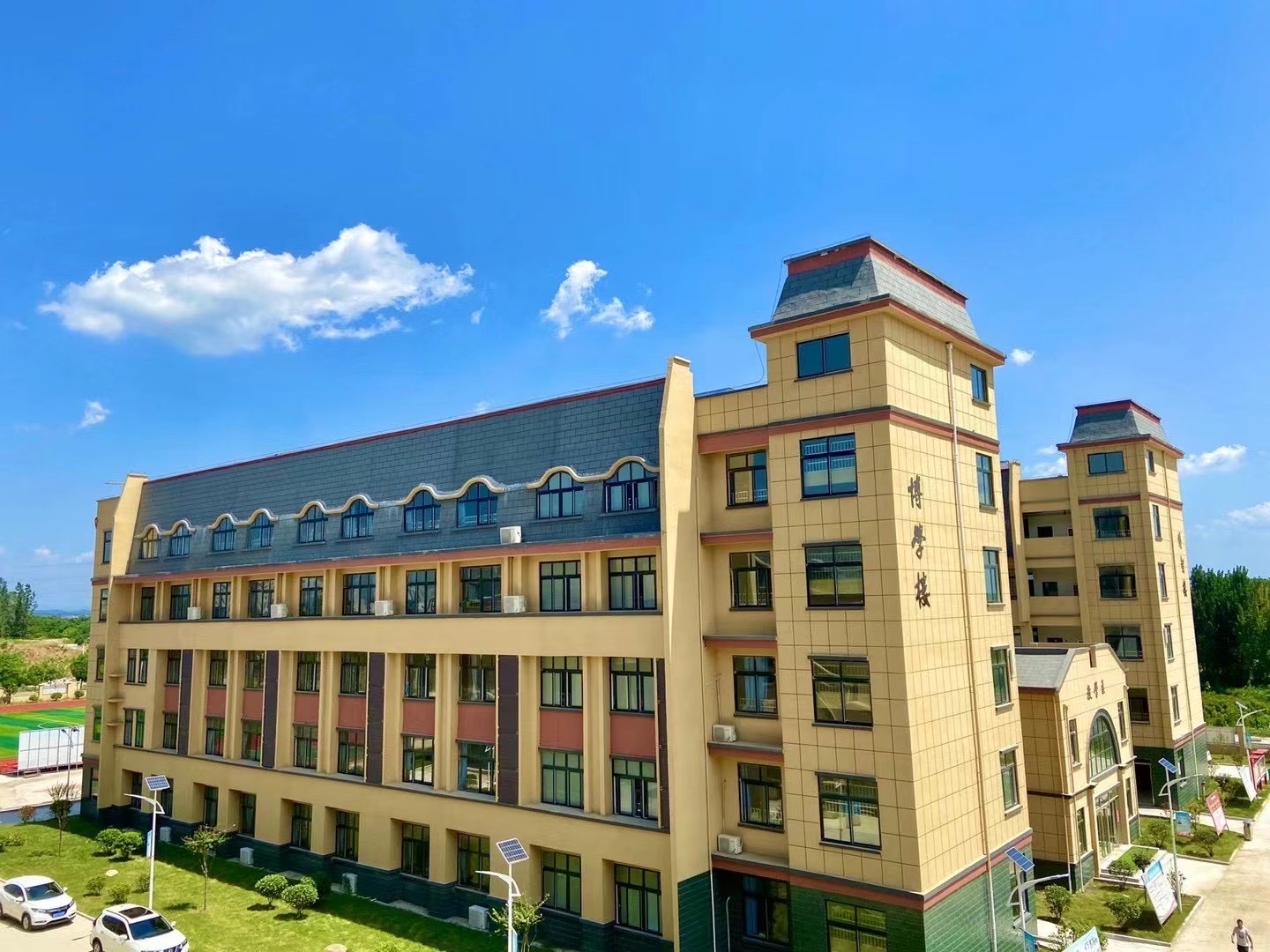随县丹外高级中学