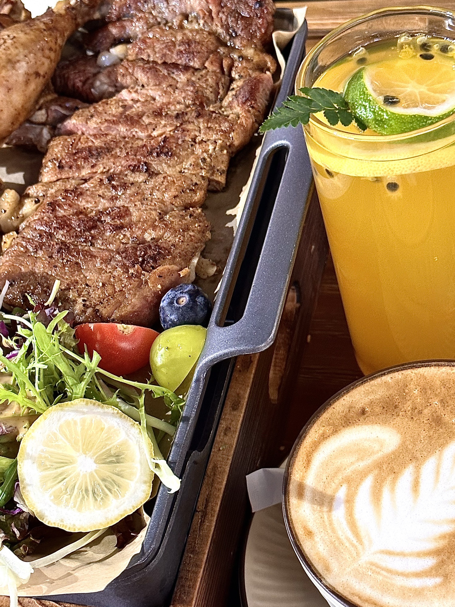 丽水市莲都区树下融合餐厅