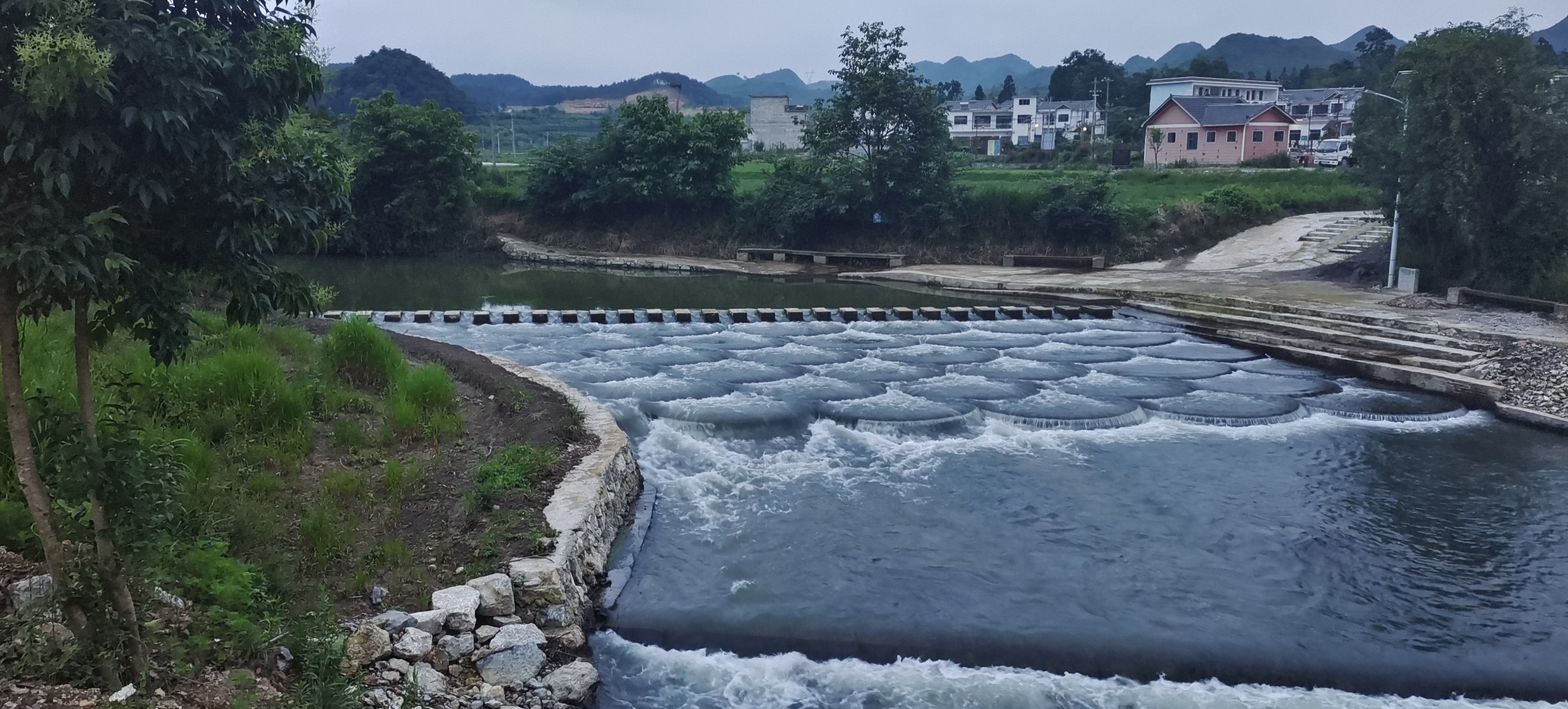 沙戈鱼鳞坝旅行图片 1