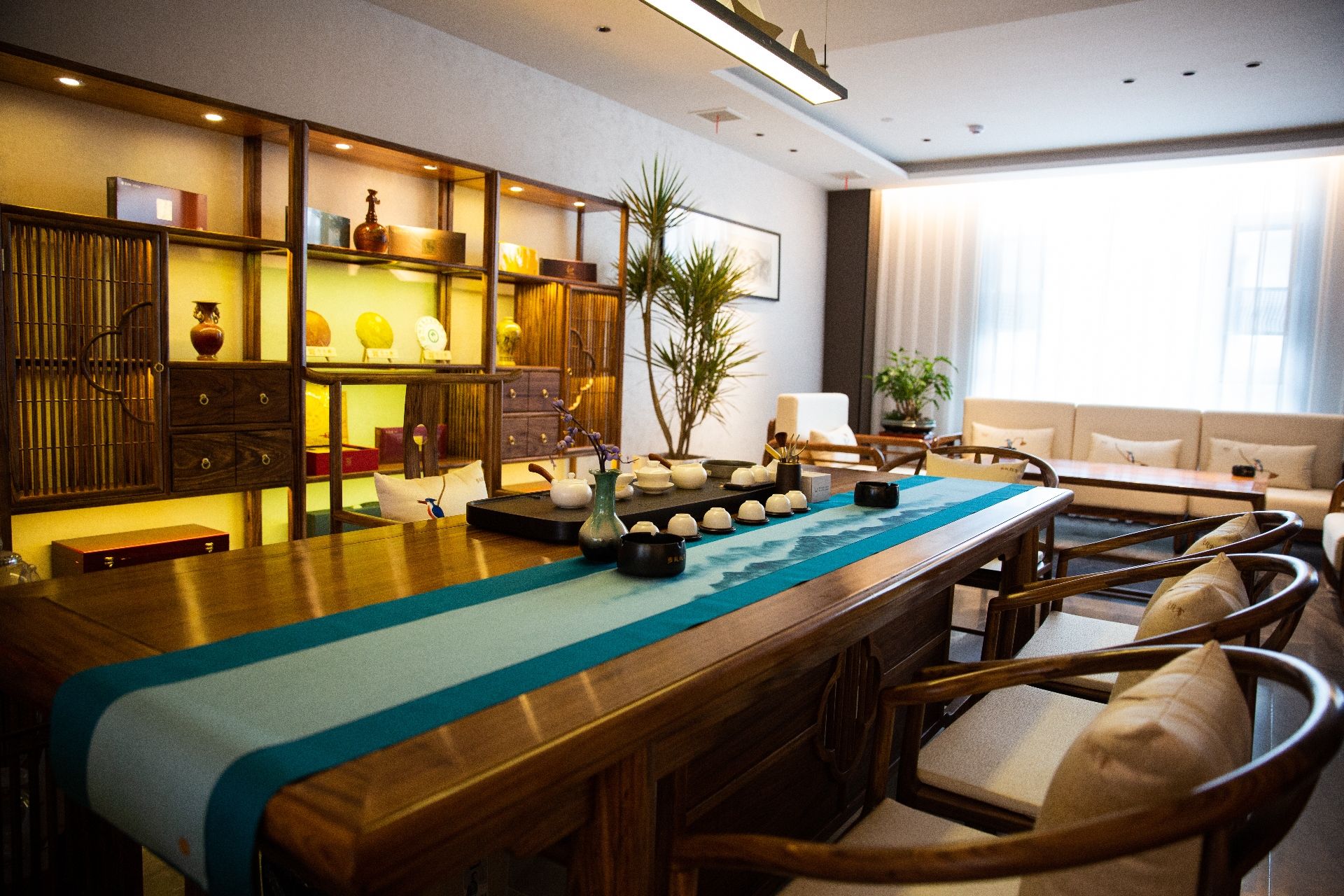 华苑悦宾茶餐厅·华苑悦宾茶馆(信达洋墅源店)