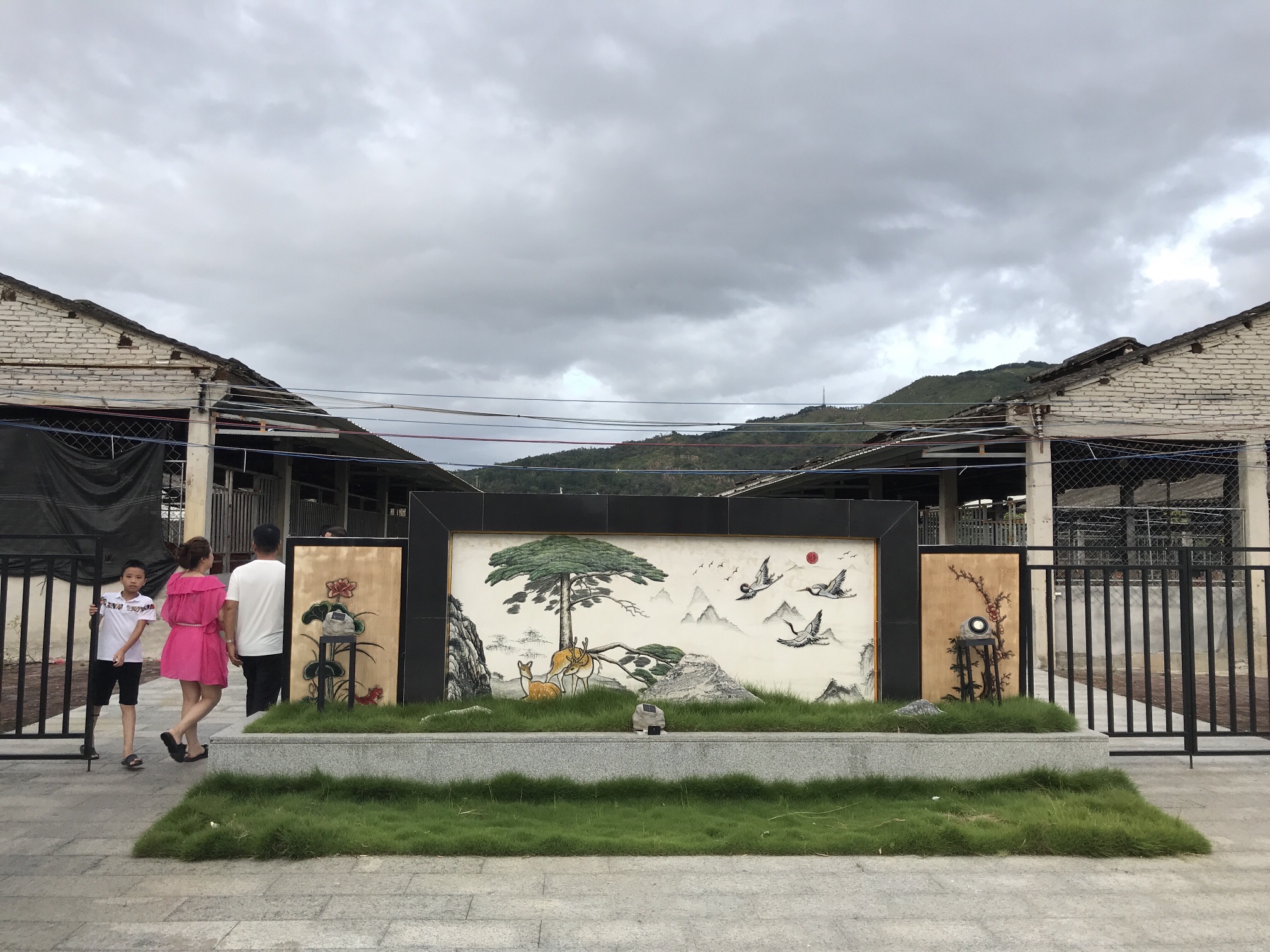 鹿路春生态农庄