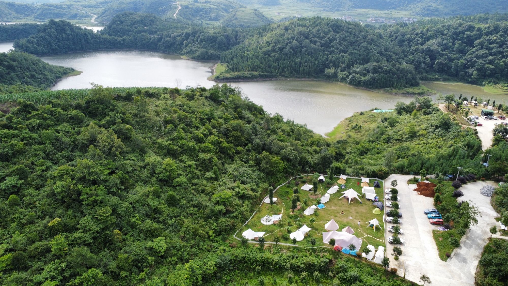 贵阳花屿湖露营基地