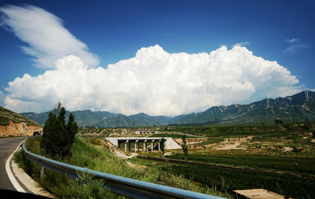 灵丘县空中草原景区旅行图片 1