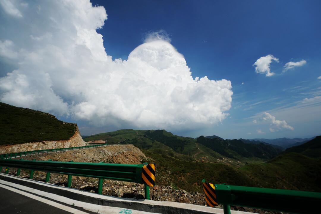 灵丘县空中草原景区旅行图片 2