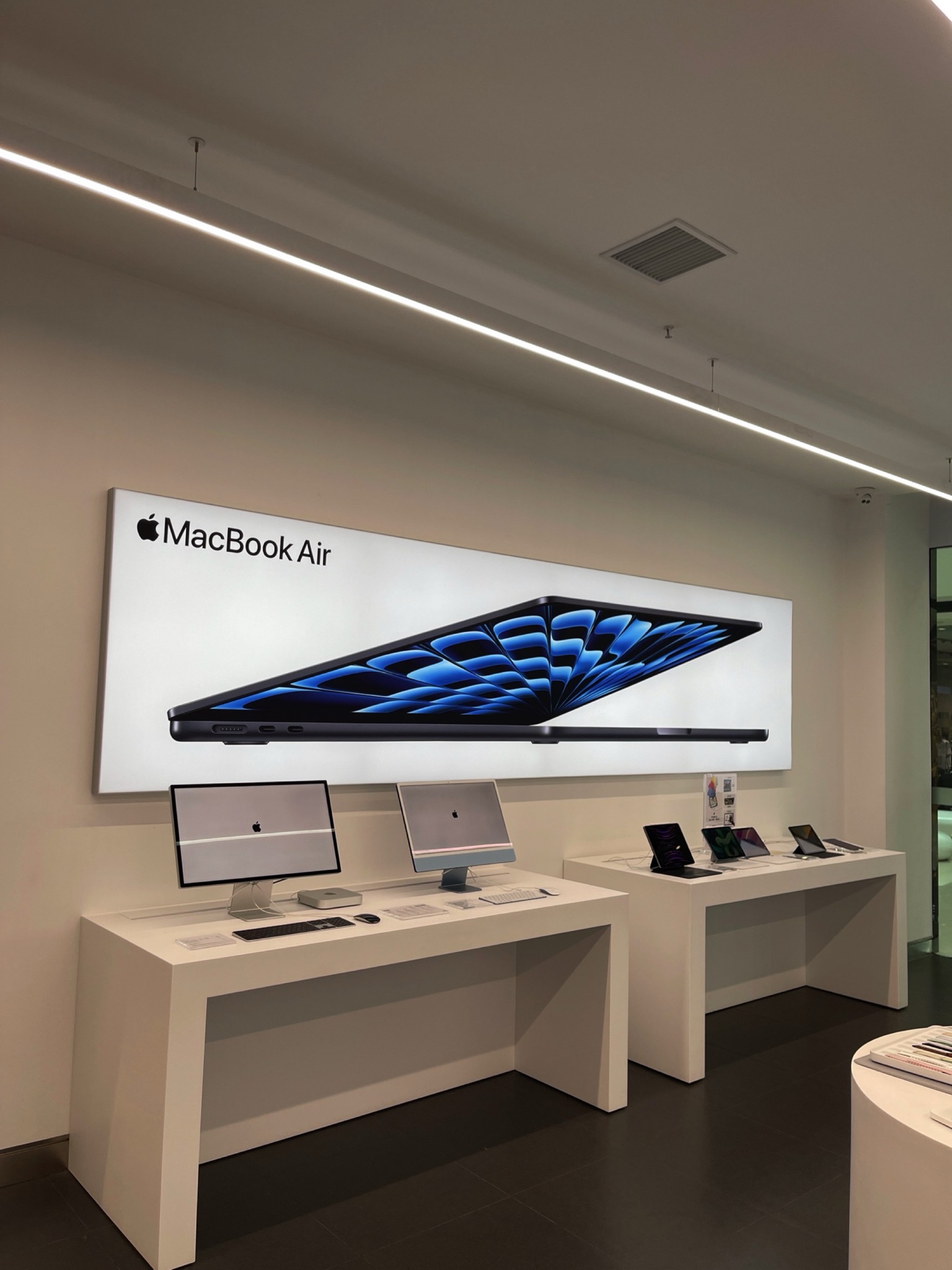 Apple授权专营店(余杭万达店)