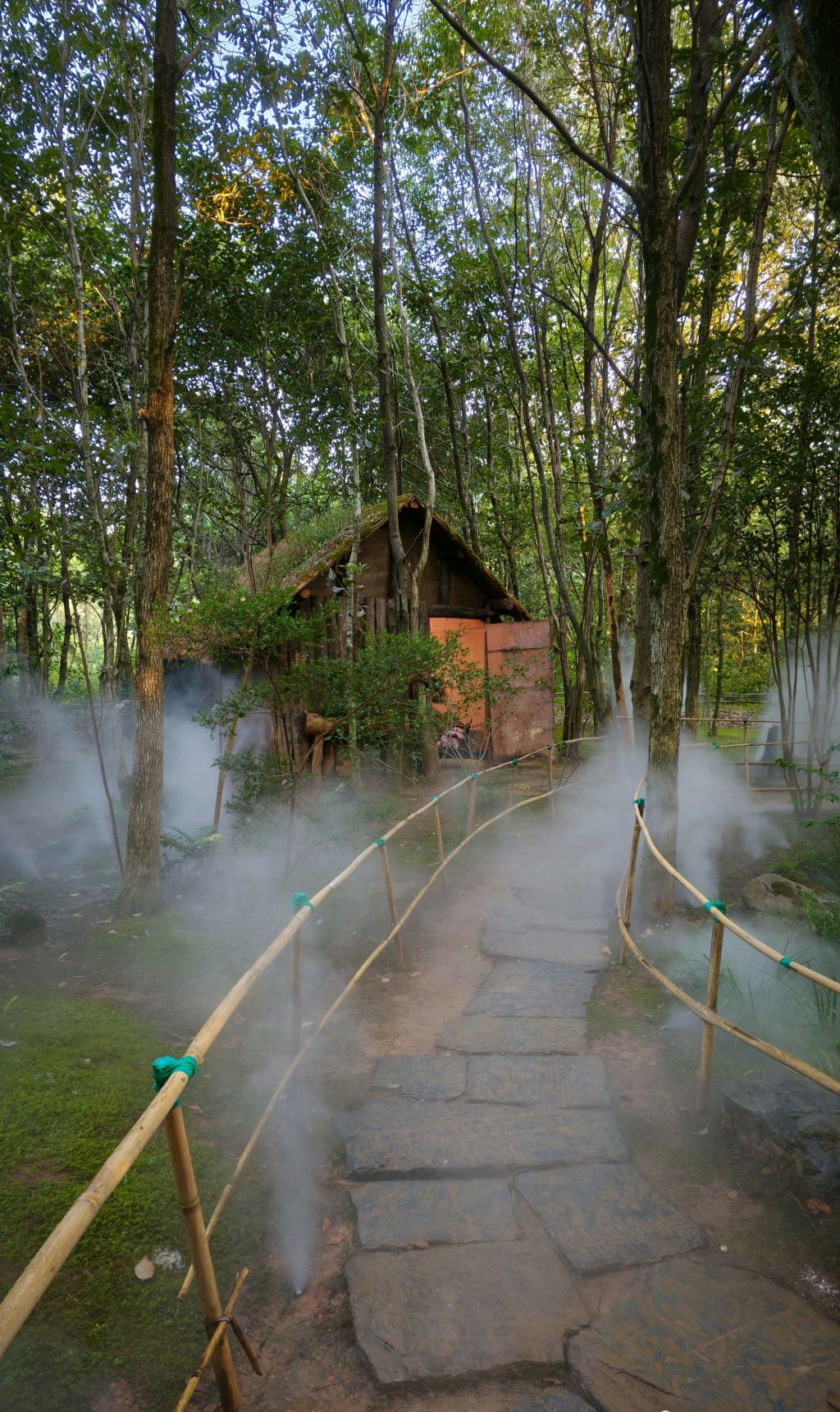 白鹤湖嘻嘻哩生态水世界旅行图片 2