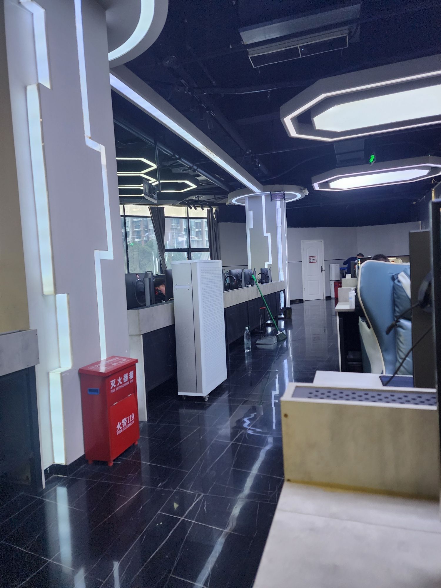 希维尔网咖VN店