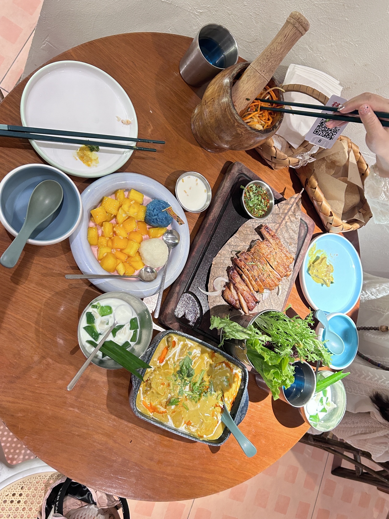 蕉集清迈茶餐厅·กล้วย