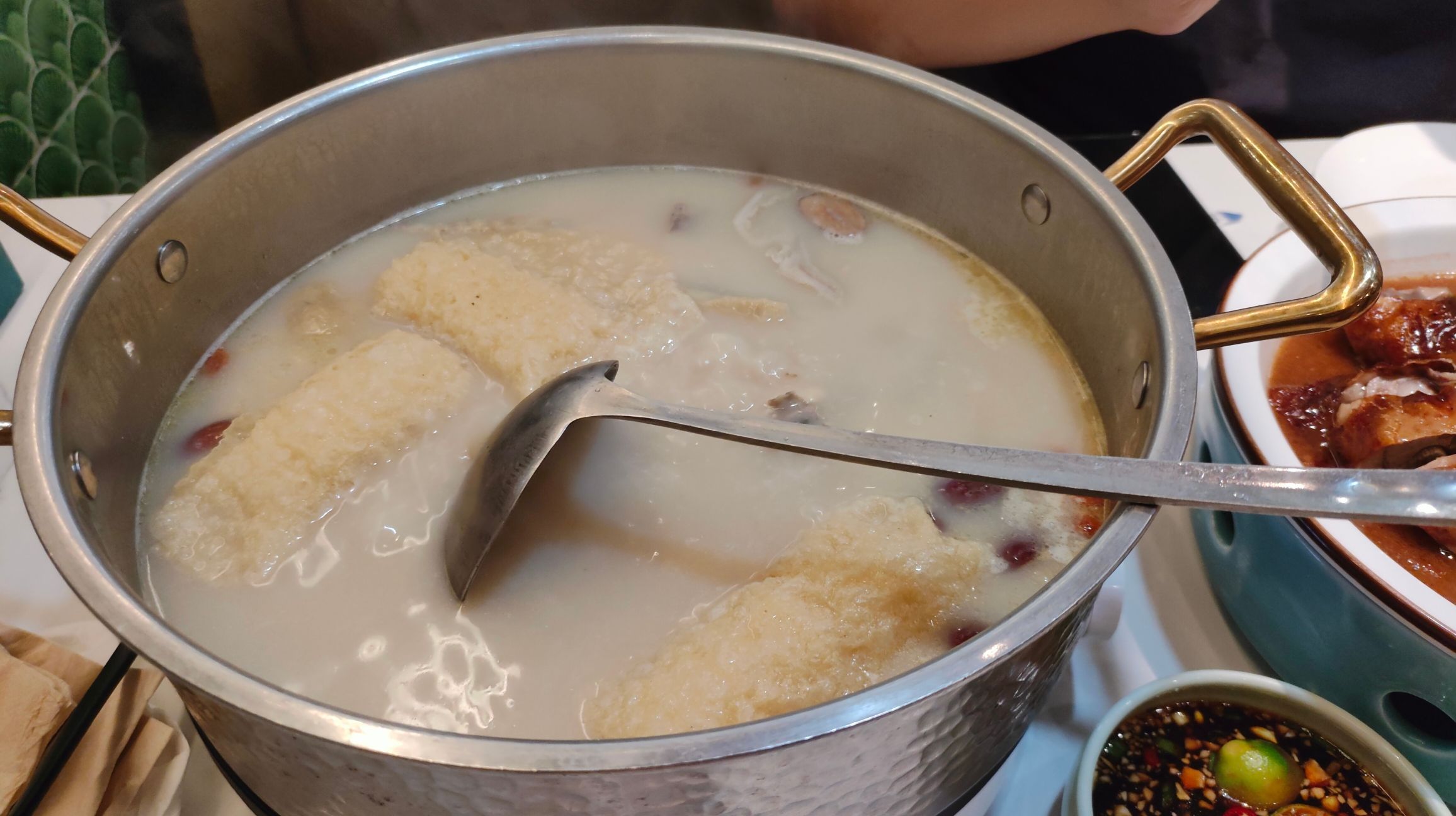 乾粤记港式茶餐厅