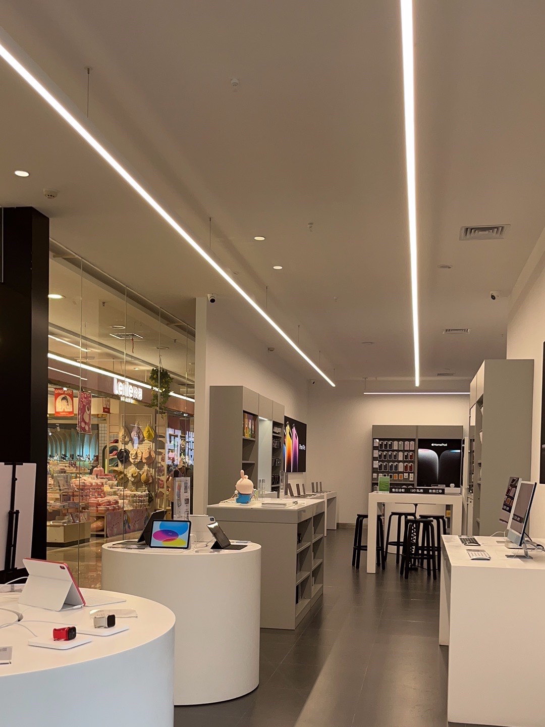 Apple授权专营店(利川三合嘉百货店)