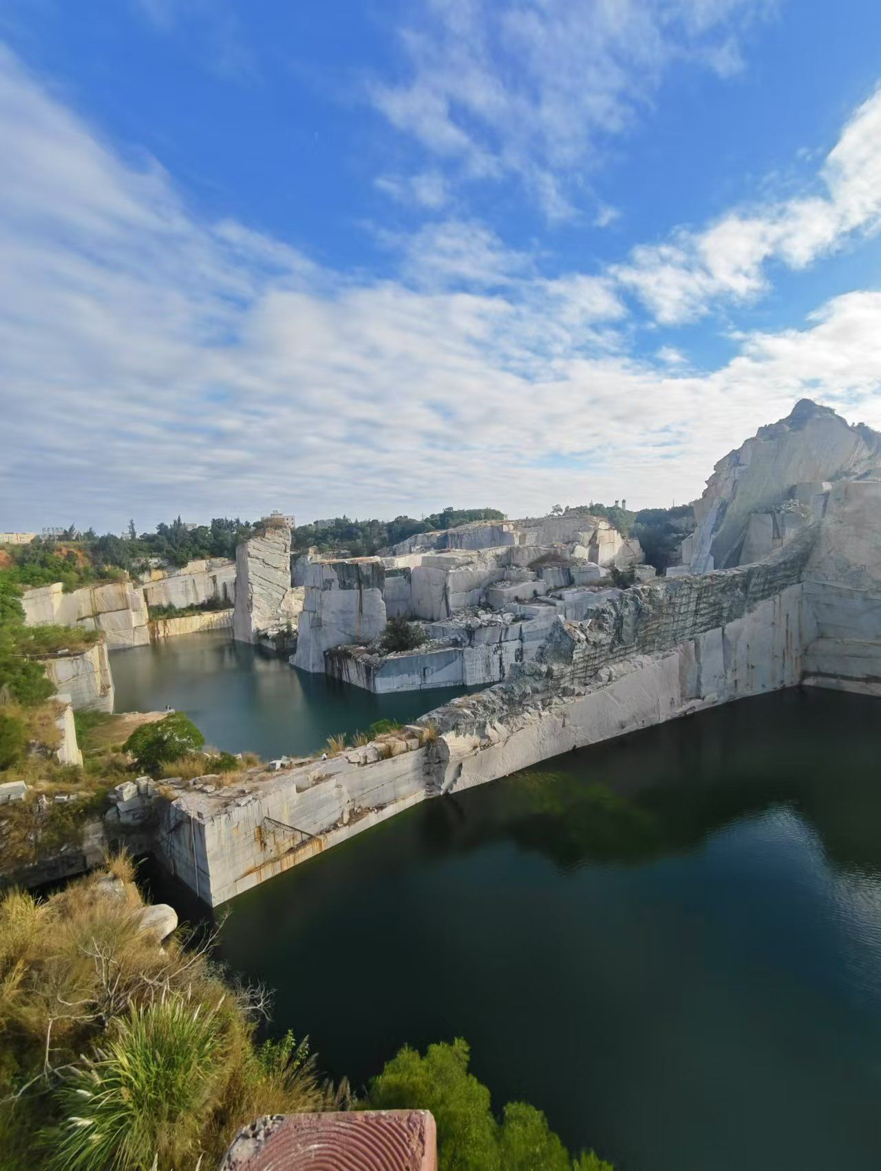 矿坑秘境公园旅行图片 3