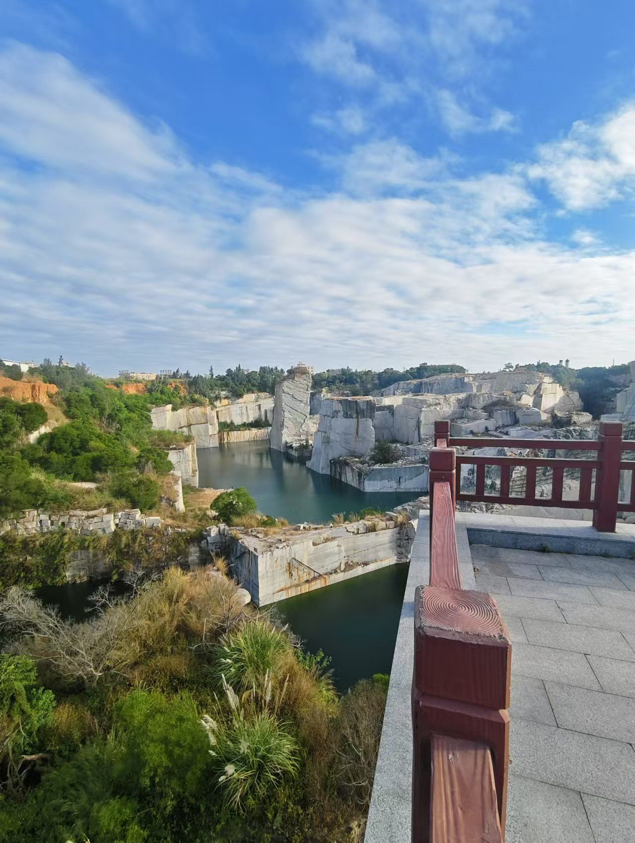矿坑秘境公园旅行图片 2