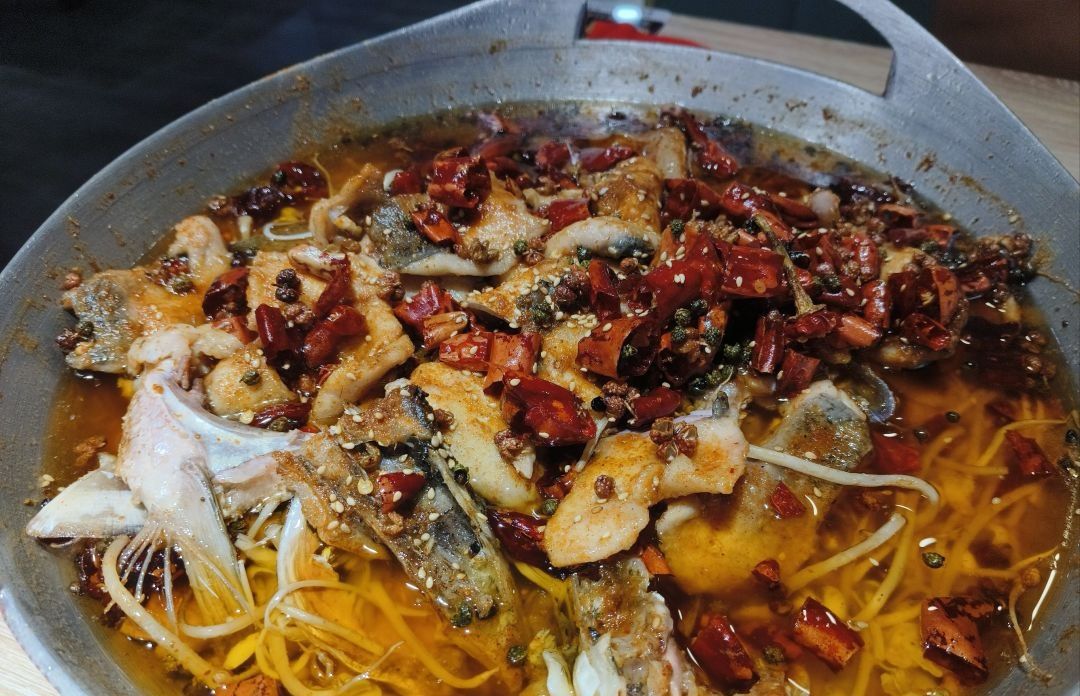 小九家麻辣海鲜烧烤(总店) - 解放街道便民圈栖邻生活圈餐饮服务服务点实景照片