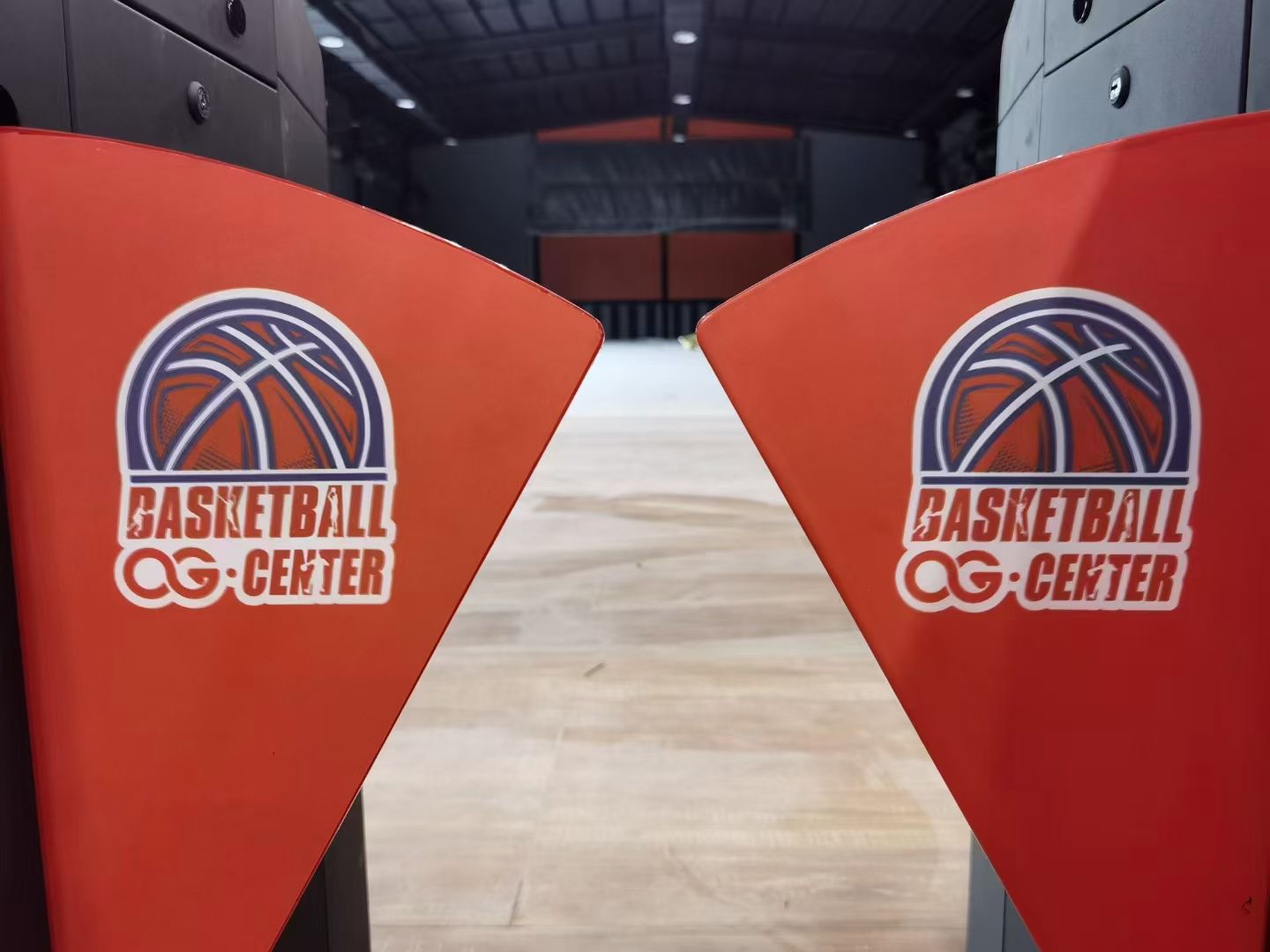 场地封面-欧冠篮球运动中心