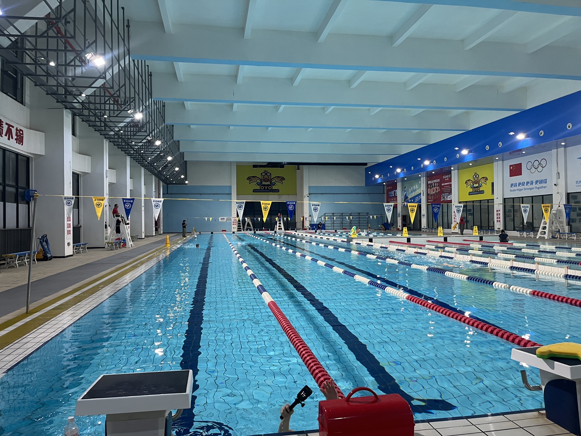 场地封面-喔游游泳俱乐部