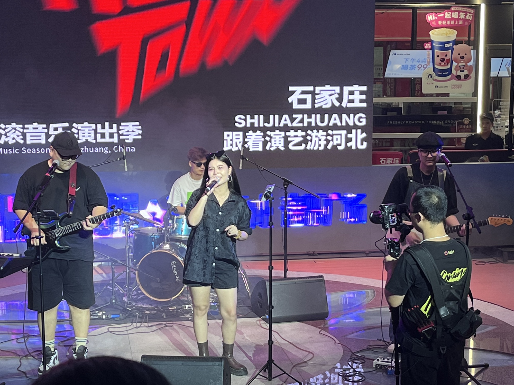 万象天成音乐广场旅行图片 3