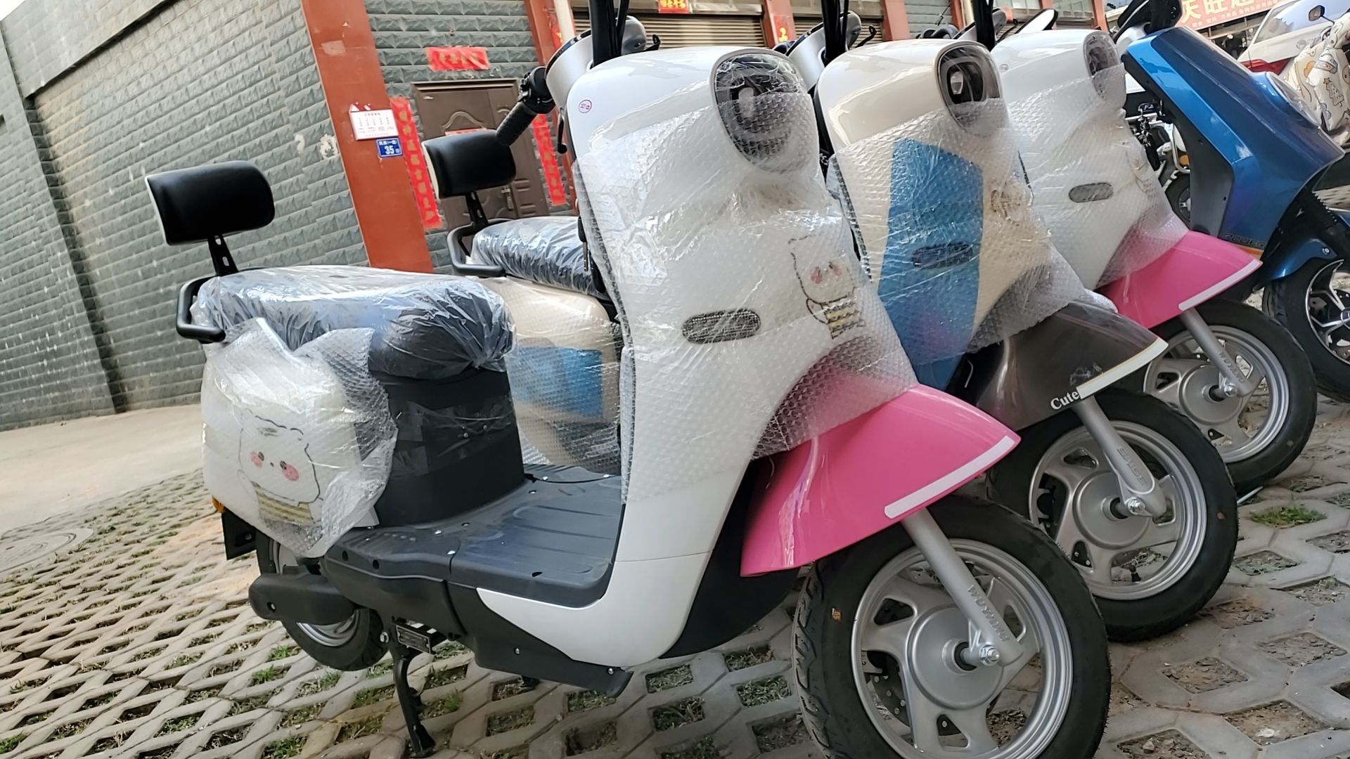 贵驰电动车出租
