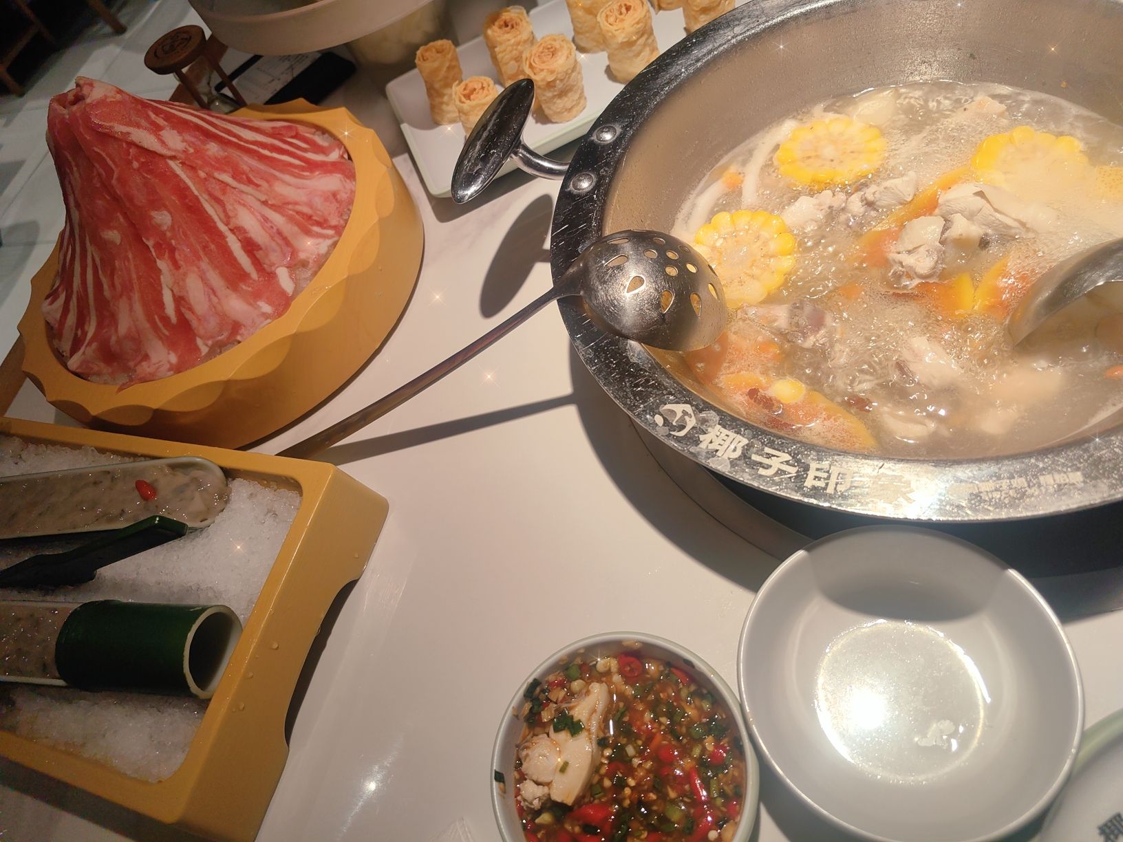 椰子印象椰子鸡(海大南门店)