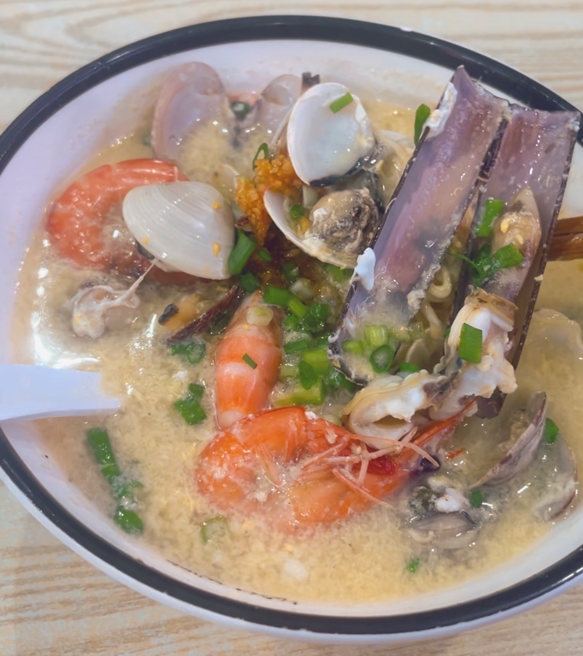霸王粉面馆(洪都购物中心店)